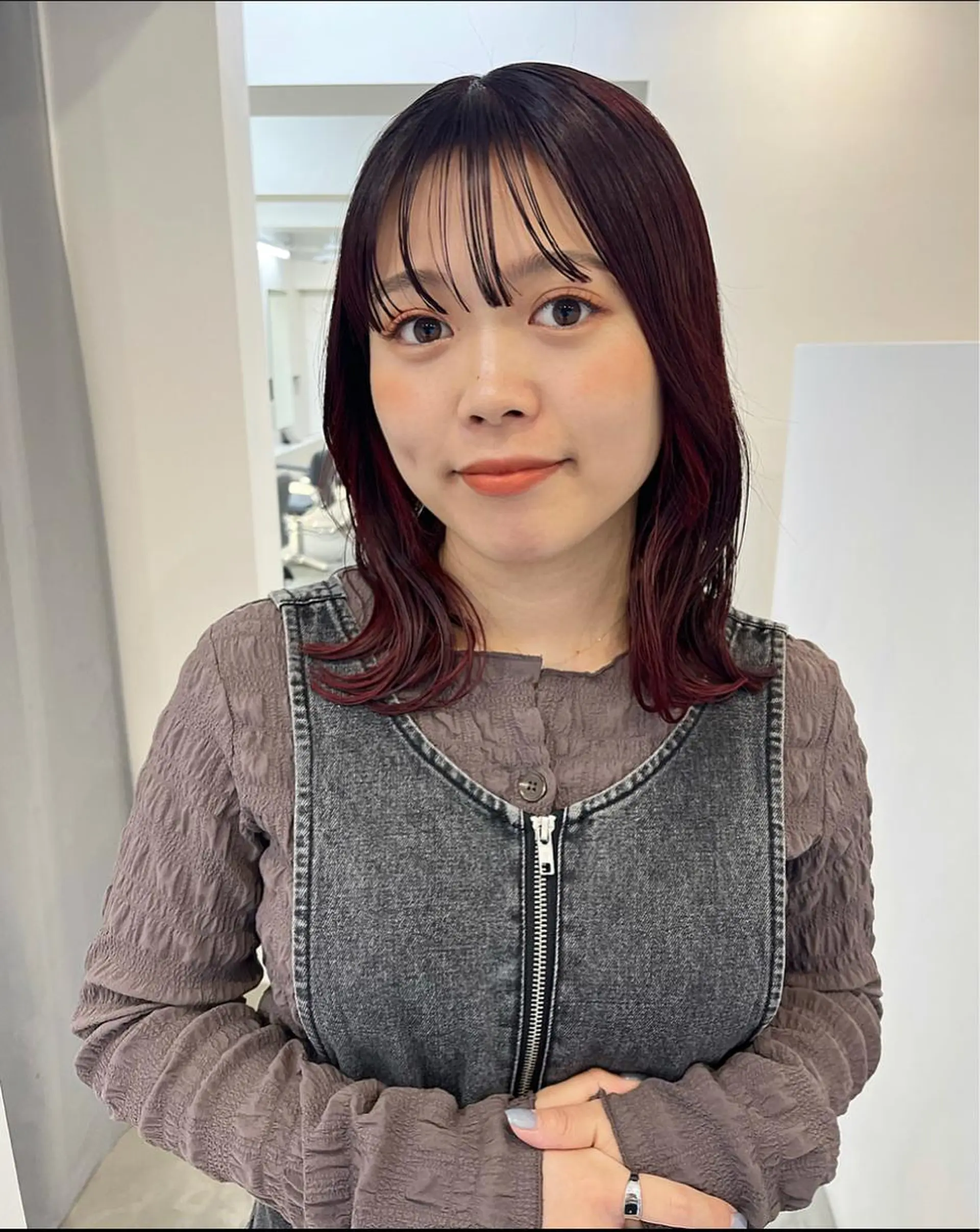 ミディアム ハルカ/ fit standのヘアスタイル