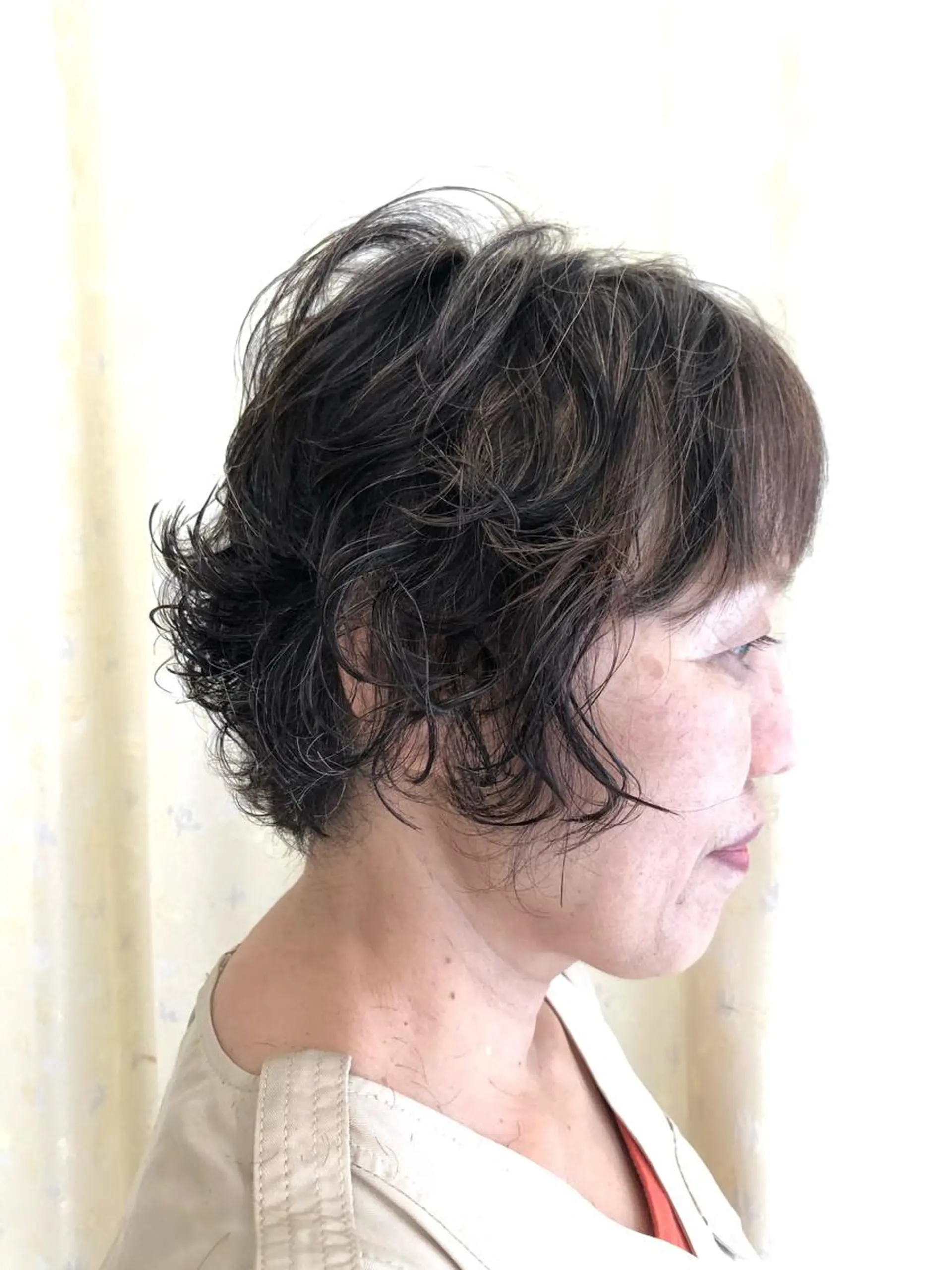 ショート パーマ 本多 美羽のヘアスタイル