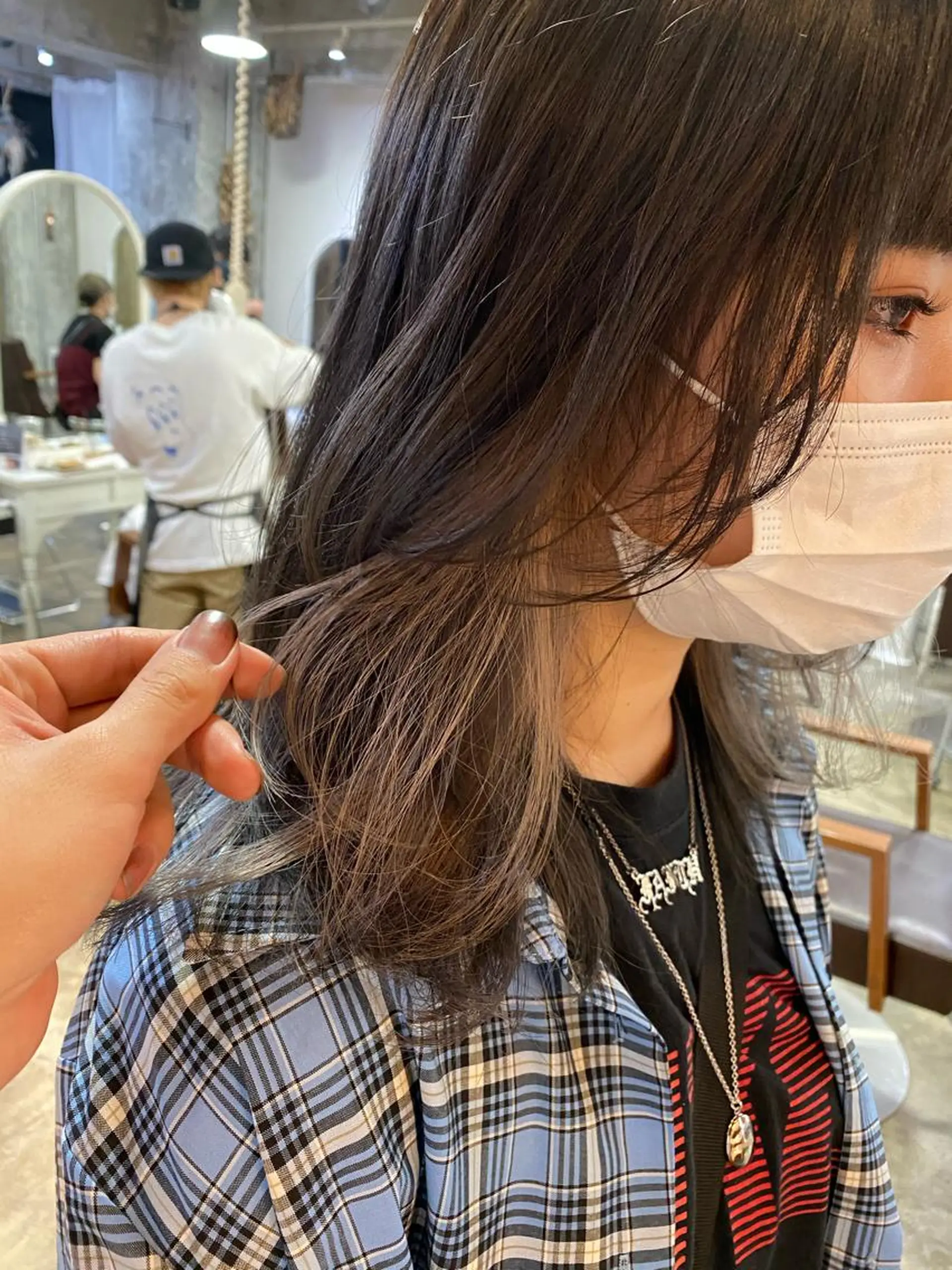 ミディアム カラー 顔周りカット レイヤーカット Pia hair Design Yakuin所属・Pia ツボイ ケイタのヘアスタイル