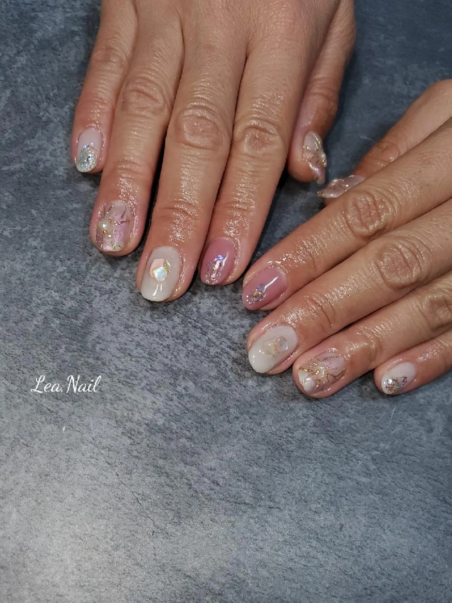 ネイル アートネイル ミラーネイル Lea,Nail所属・松橋 愛のネイルデザイン