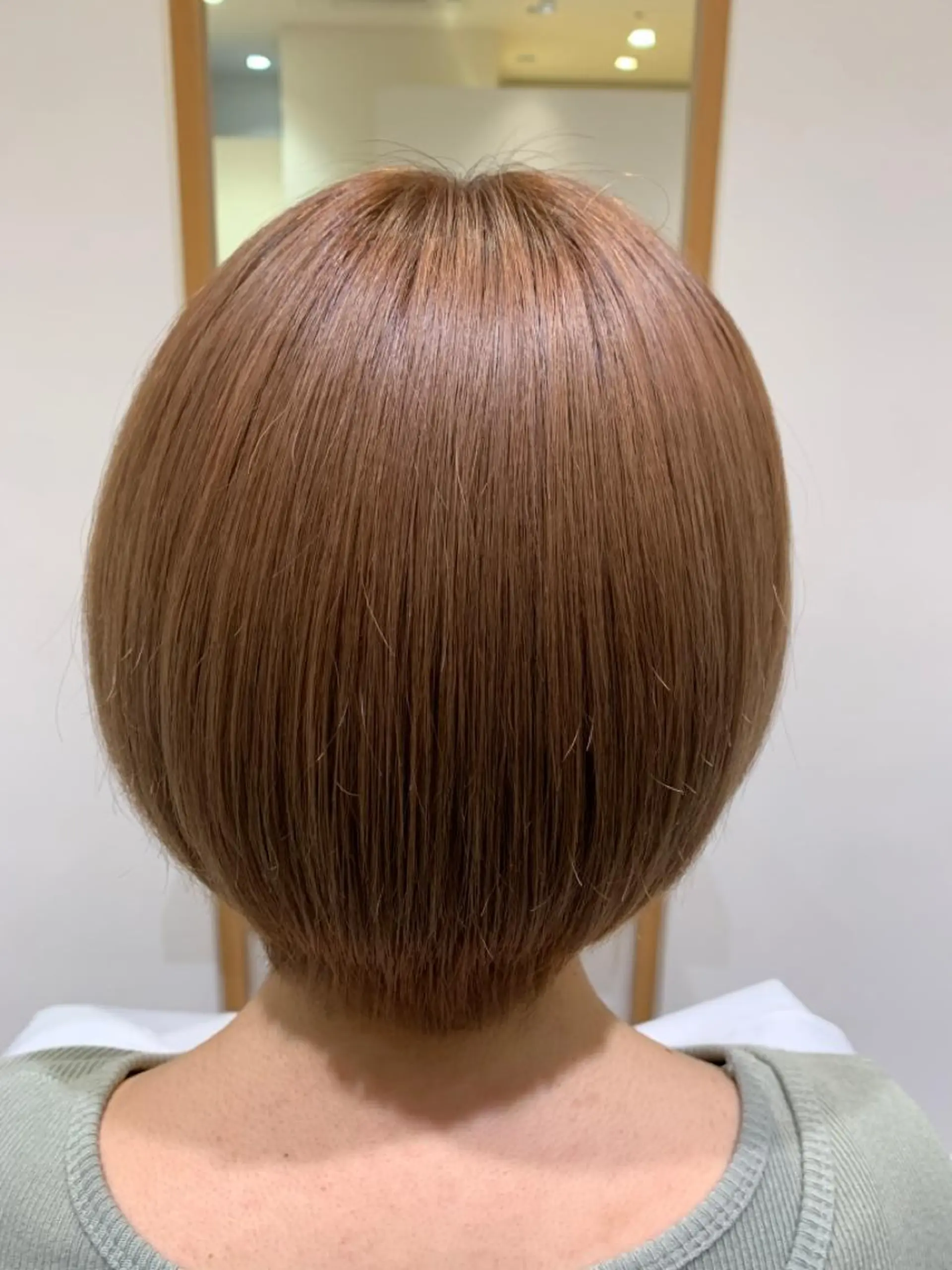 ショート カラー ベージュカラー Hitotose代表 中島和樹のヘアスタイル