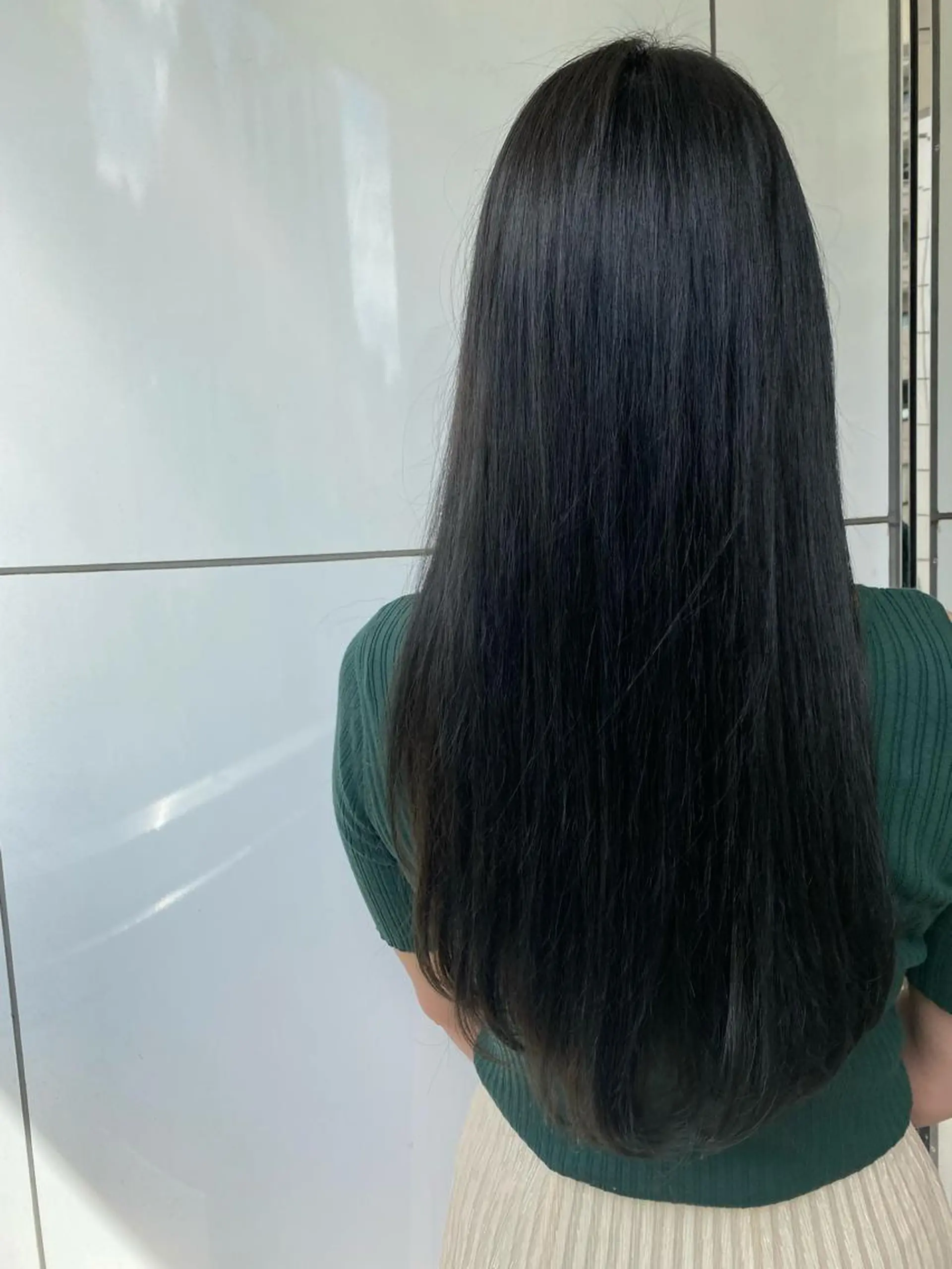 ロング カラー ヘアアレンジ ブルーカラー 福壽 優奈のヘアスタイル