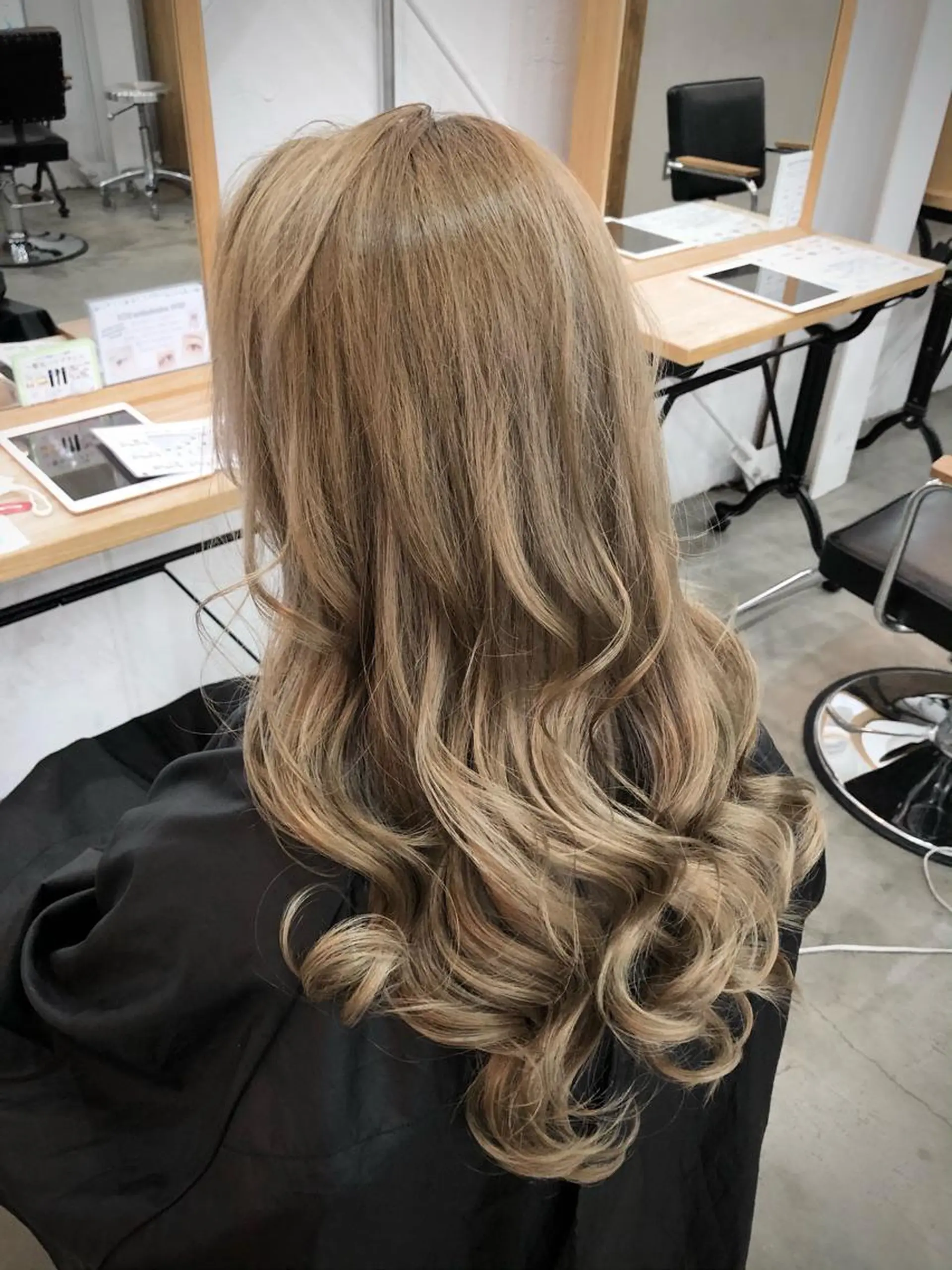 セミロング share by wealstarのヘアスタイル