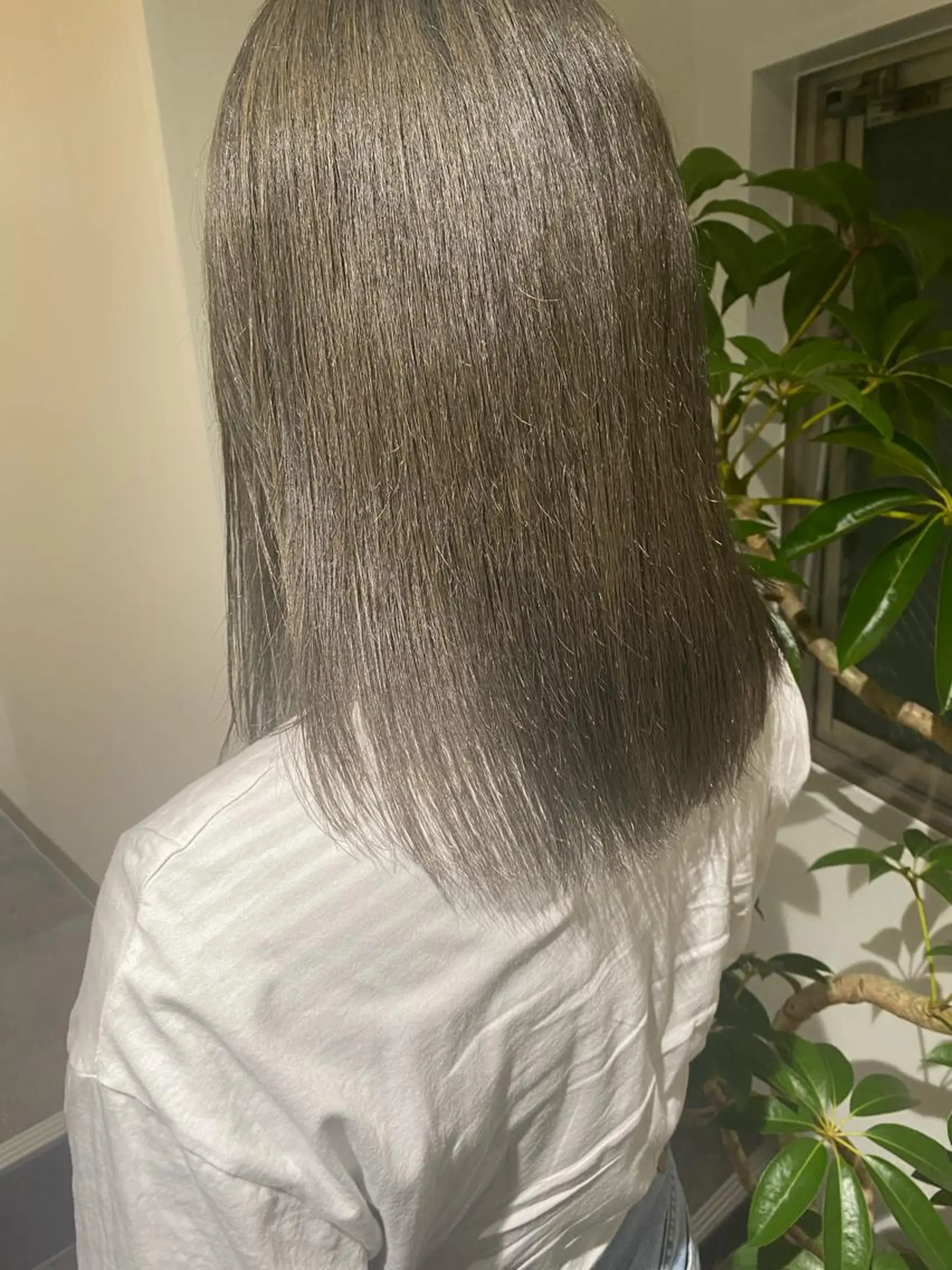 ロング 佐伯 和佳のヘアスタイル