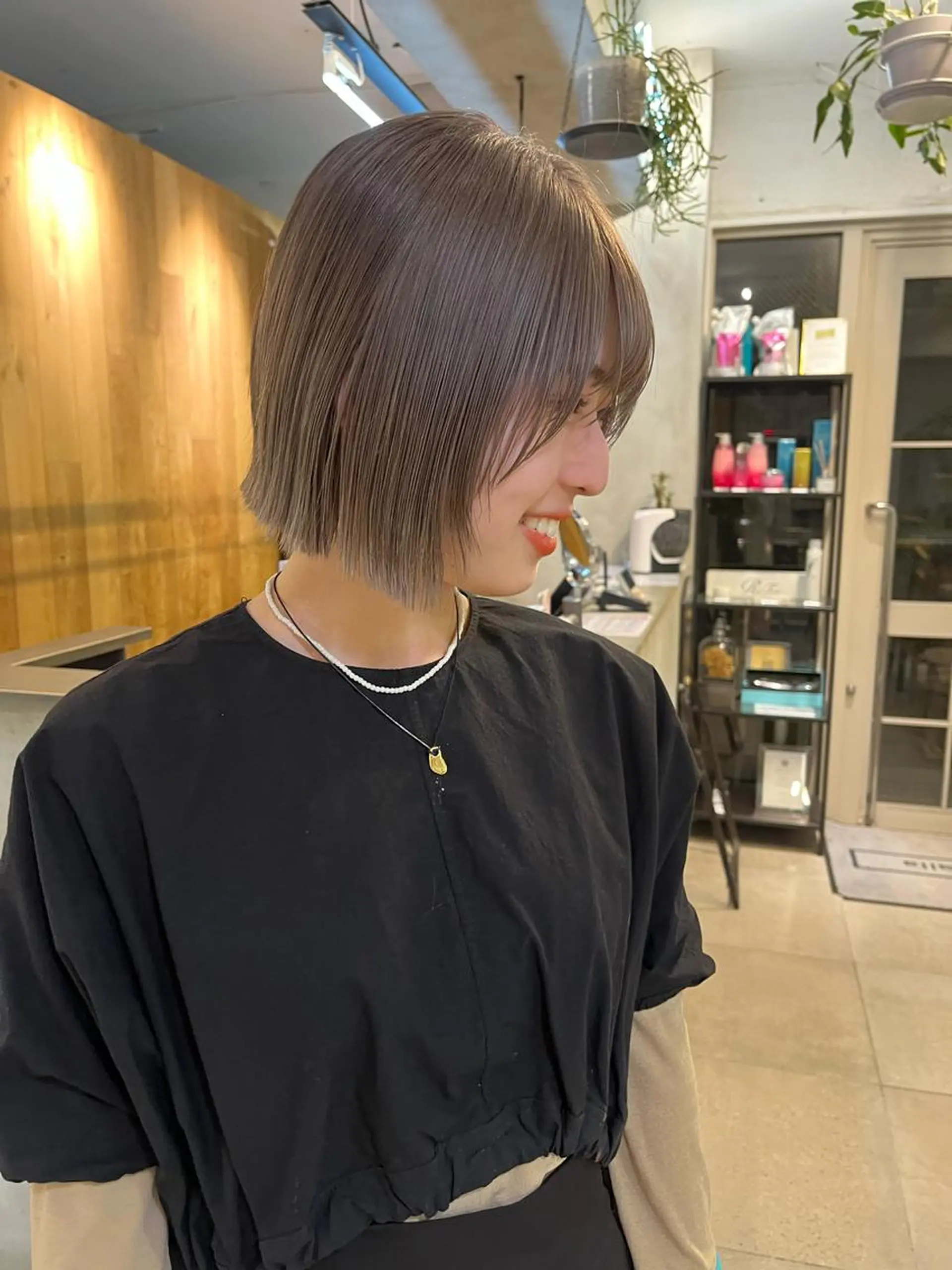 ショート カラー ヘアカラー トリートメント REINA☁️透明感 カラー/ぷつっと♡のヘアスタイル