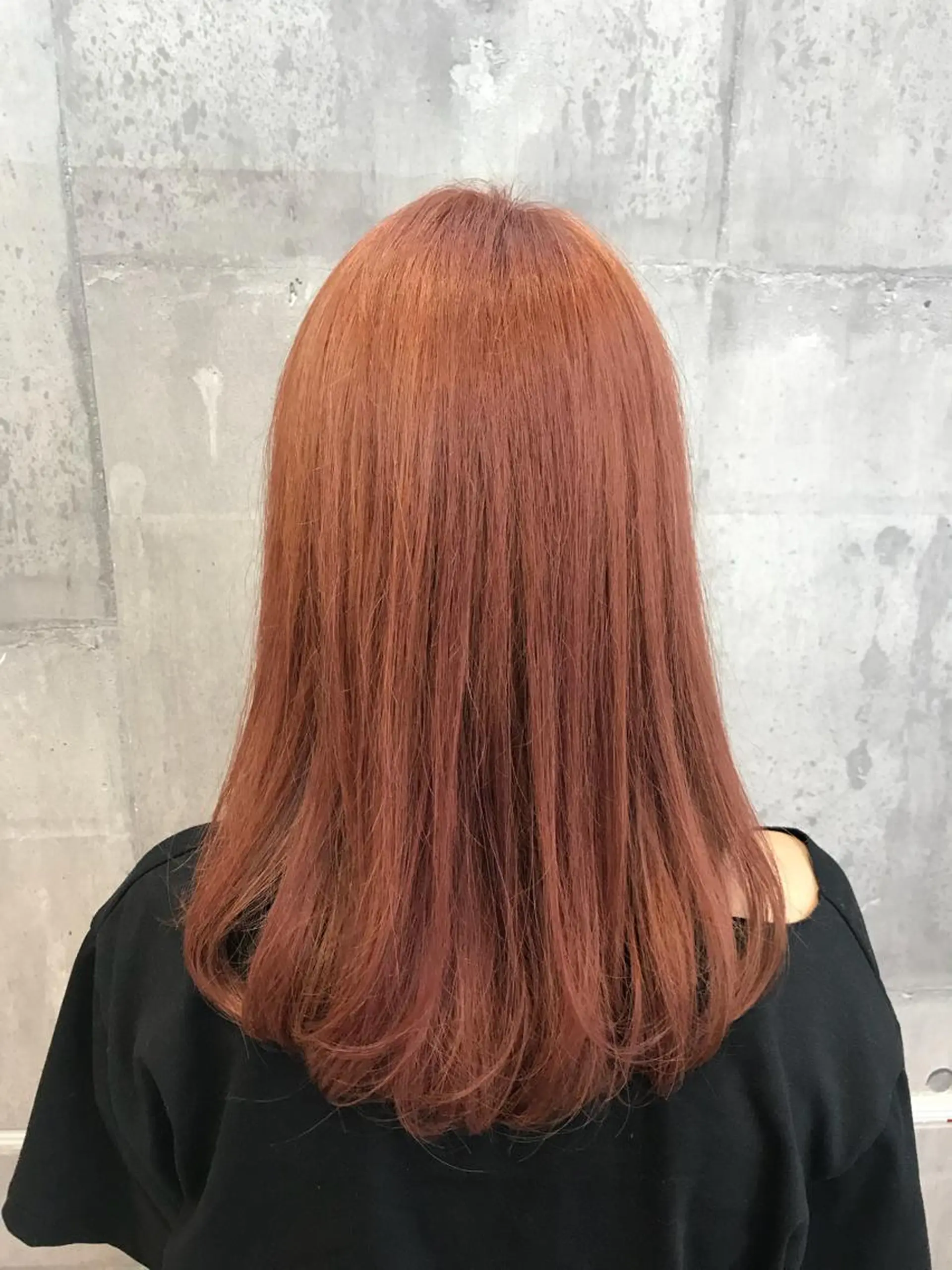 セミロング カラー ベージュカラー ピンクカラー ピンクベージュ カット ヘアカラー トリートメント フジノ マホのヘアスタイル