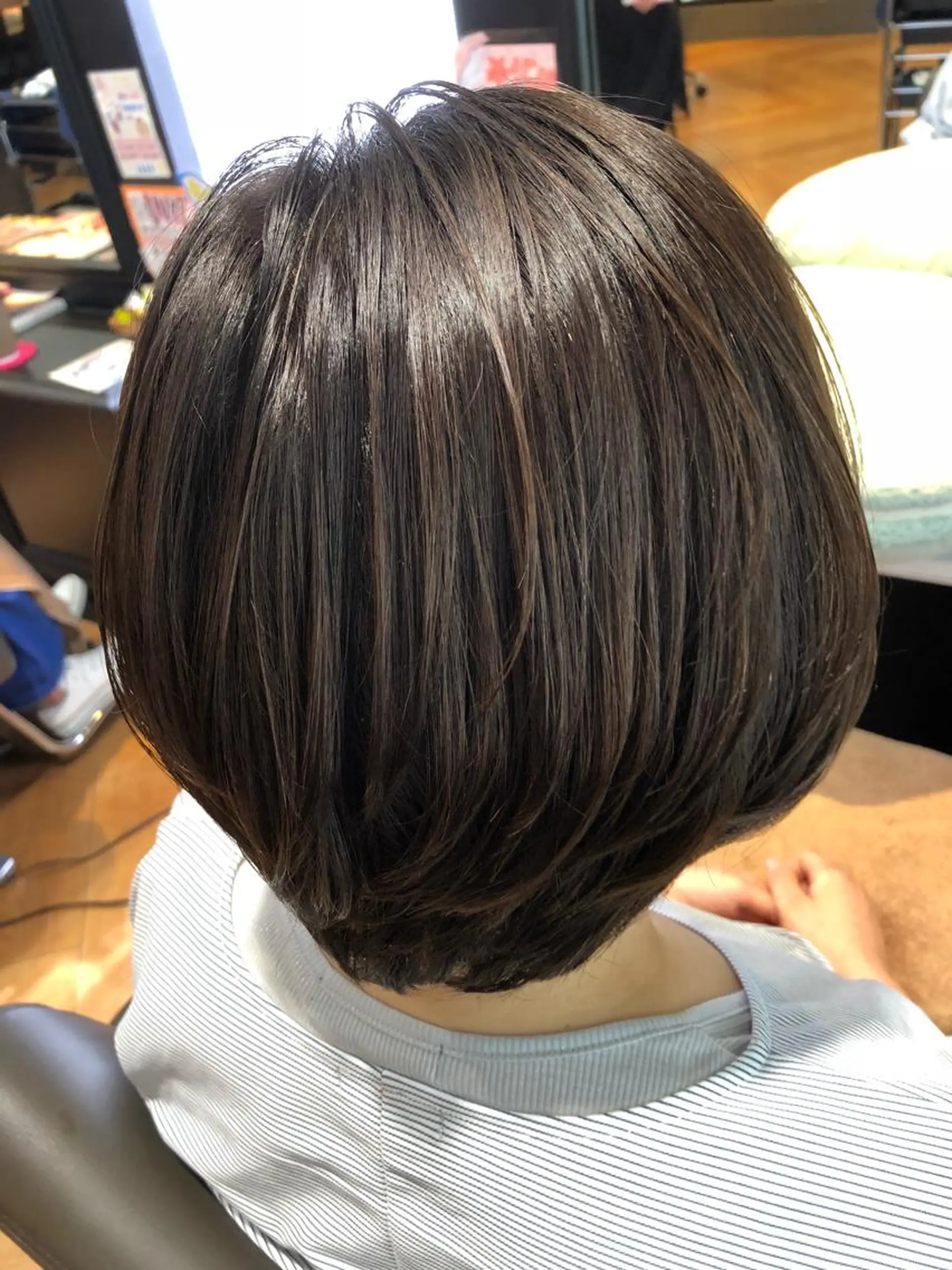 ショート カラー 奥田 千尋のヘアスタイル