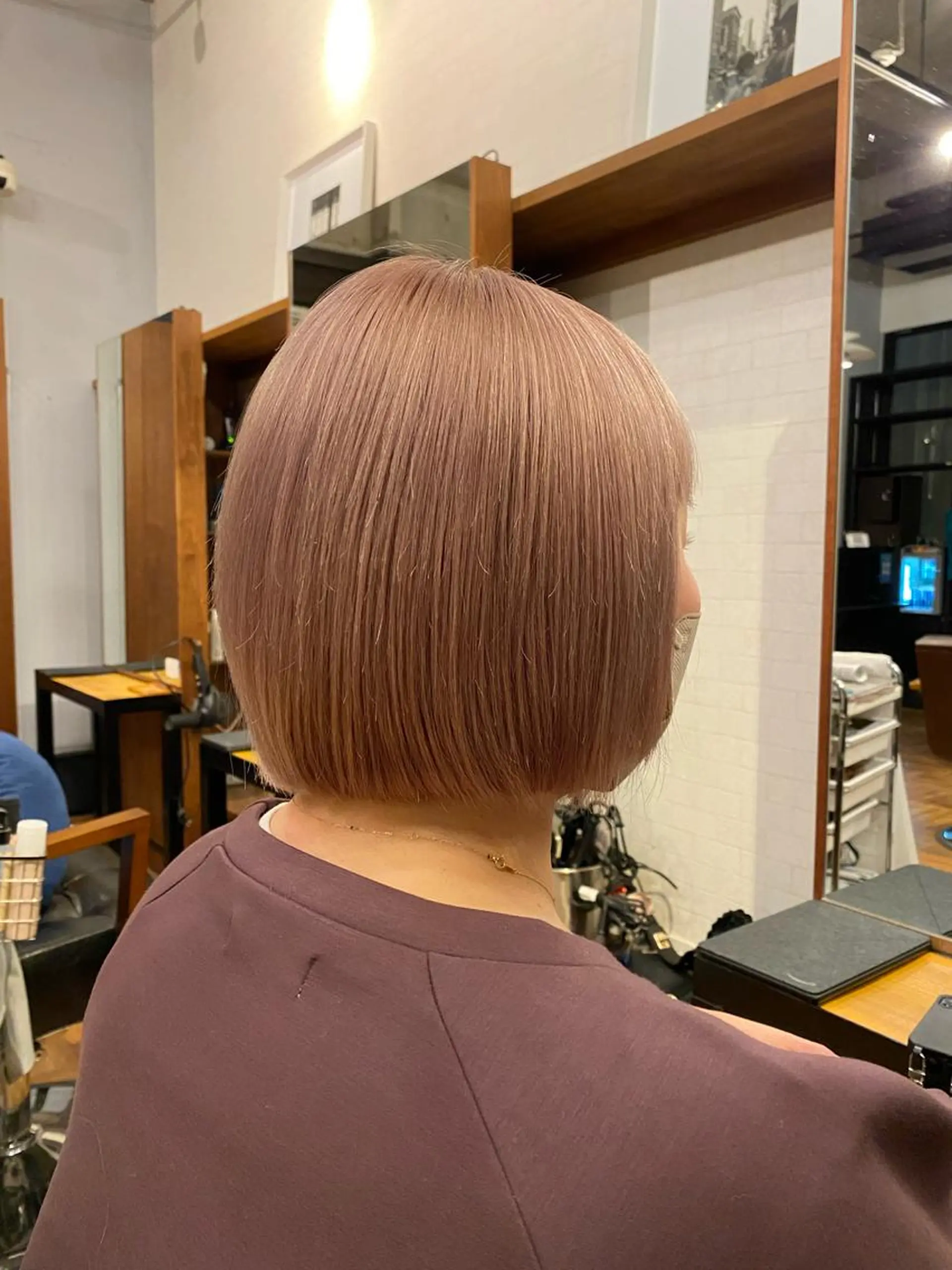 ショート カラー ワンレンボブ シールエクステ ハンサムショート ベージュカラー 透明感カラー IRIE HAIR DESIGN所属・IRIE⚡️メンズ/ パーマ⚡️北川聖也のヘアスタイル