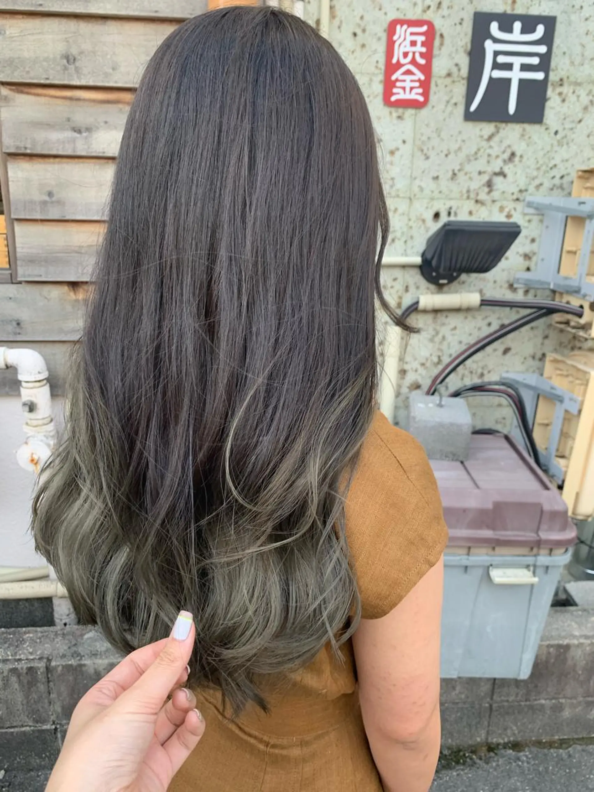 ロング 米津 優花のヘアスタイル