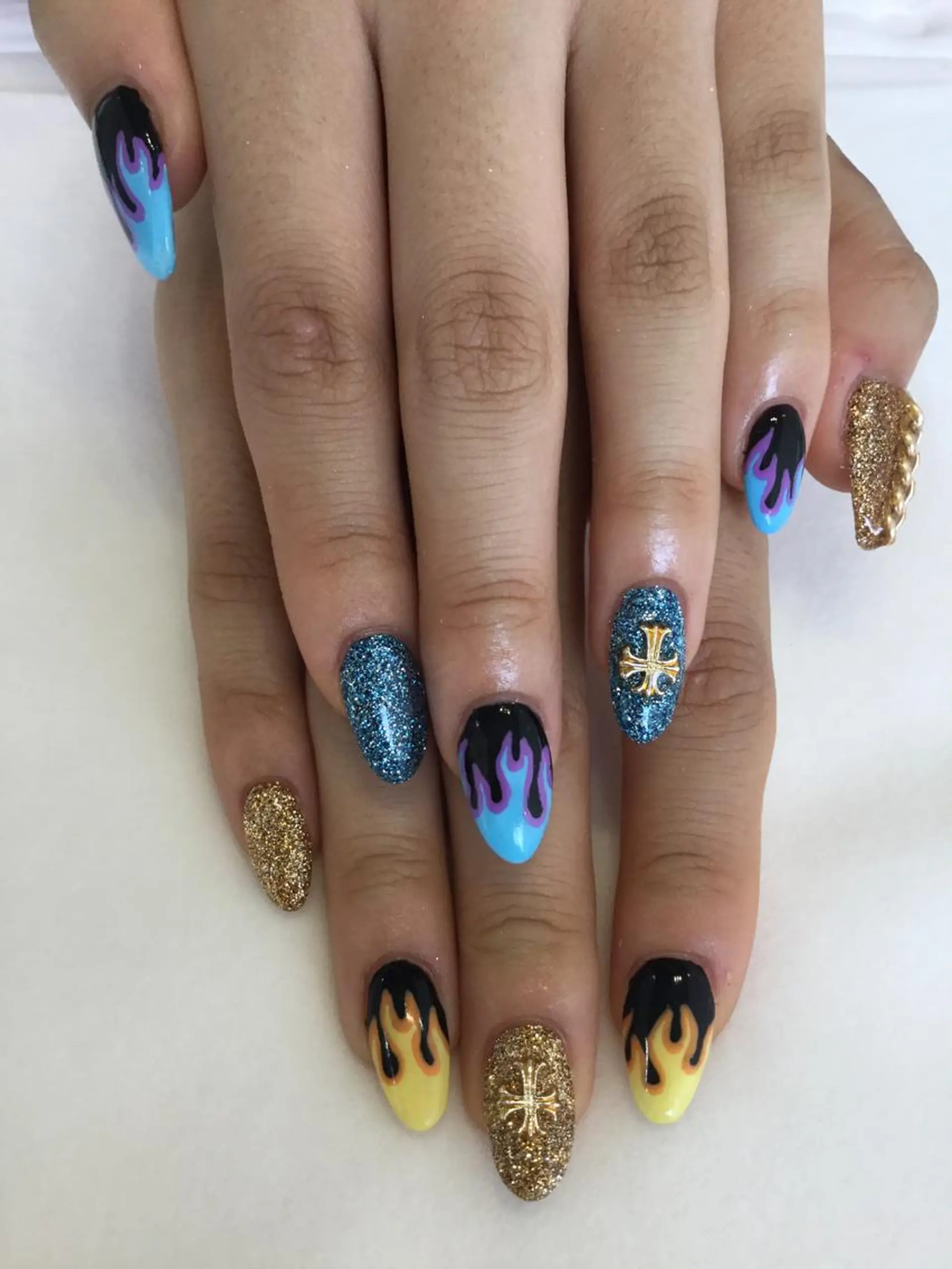 ネイル ハンドネイル 💎🐰 saki. m 🐰💎のネイルデザイン