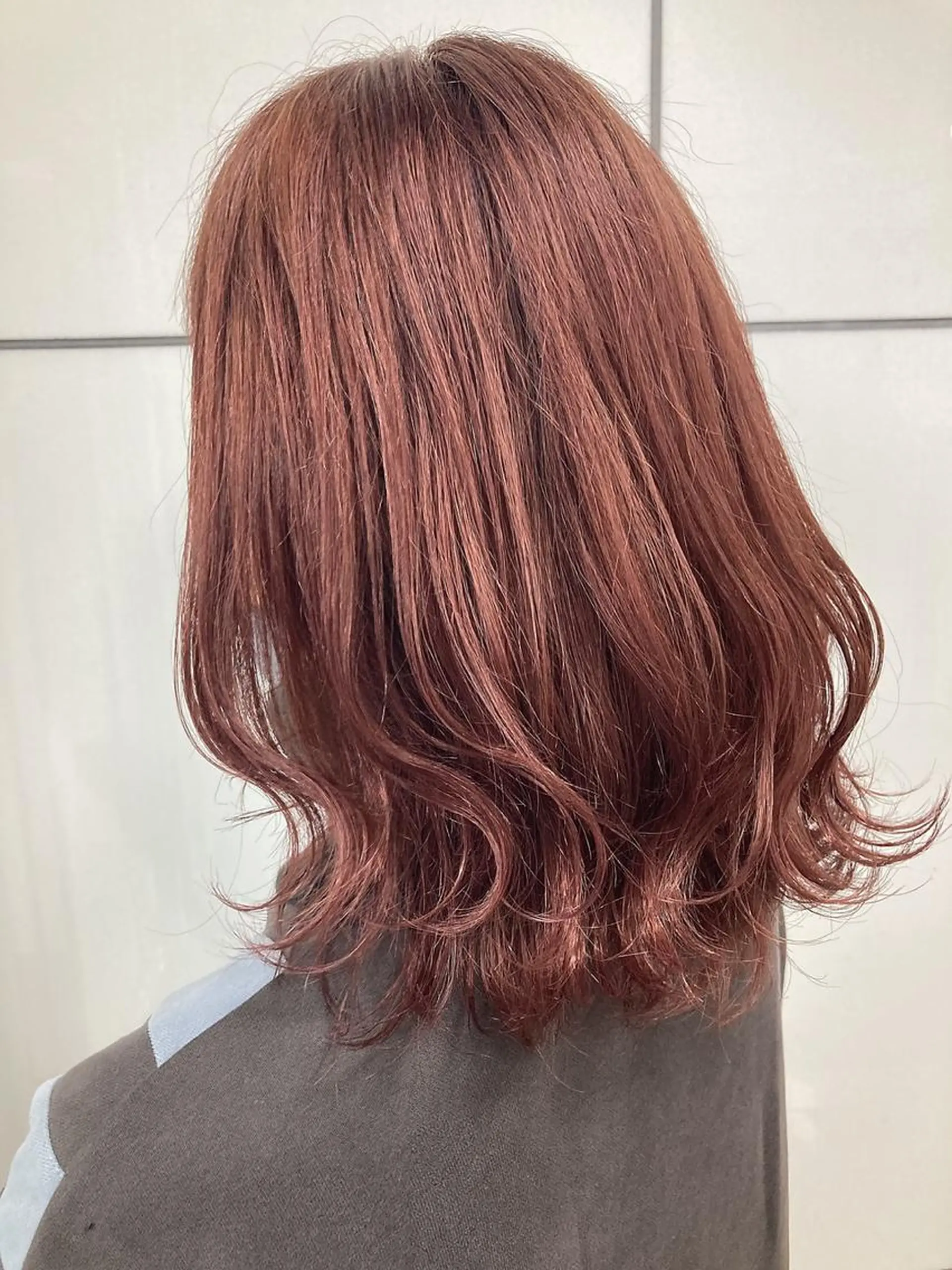 ミディアム カラー ヘアアレンジ ミストバング ブリーチ ケアブリーチ 透明感カラー デザインカラー カット ヘアカラー トリートメント maoブリーチ無し 似合わせカラーのヘアスタイル