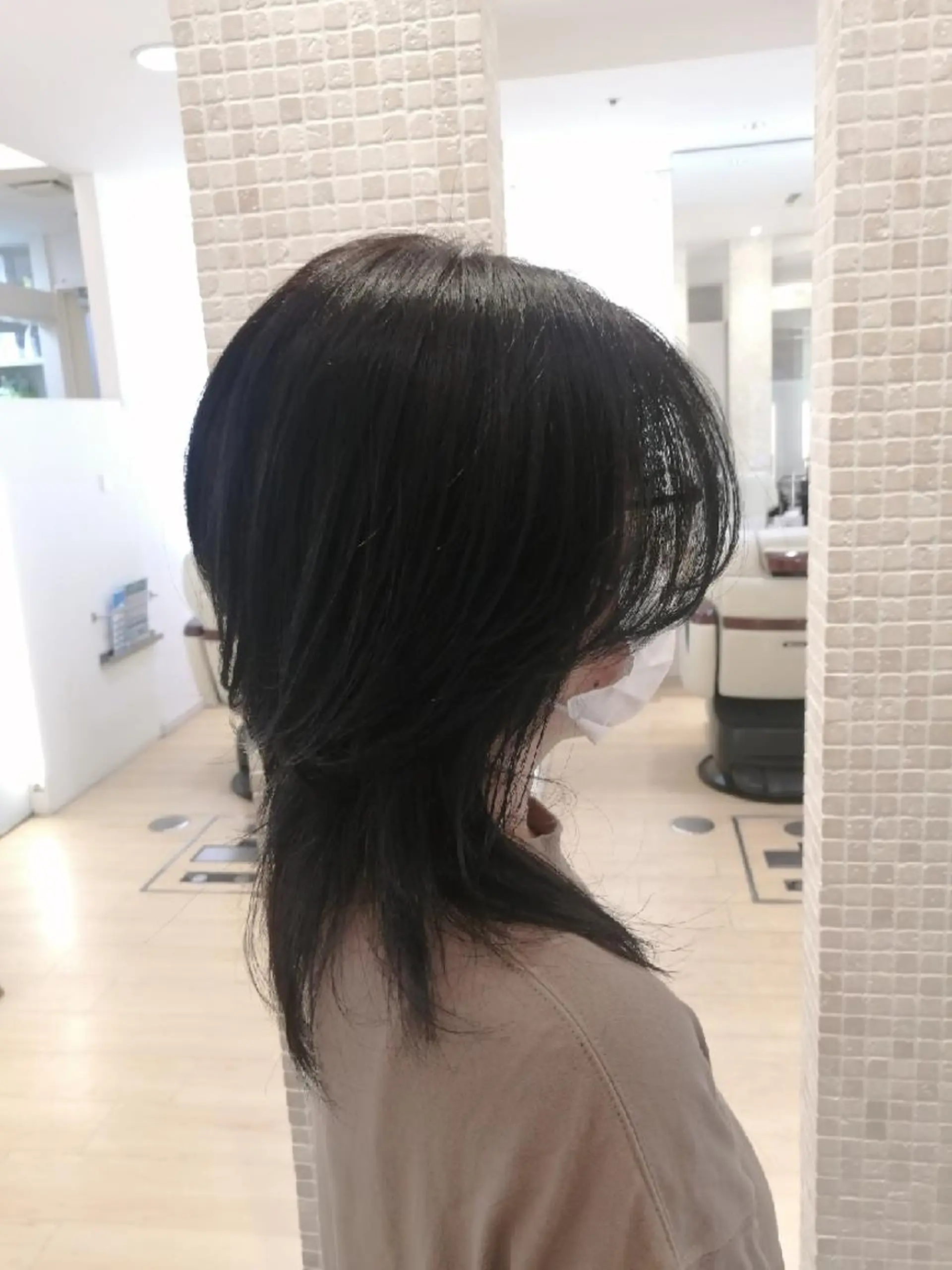 セミロング 伸ばしかけ レイヤーカット カット ヘアカラー 鈴木 さやかのヘアスタイル