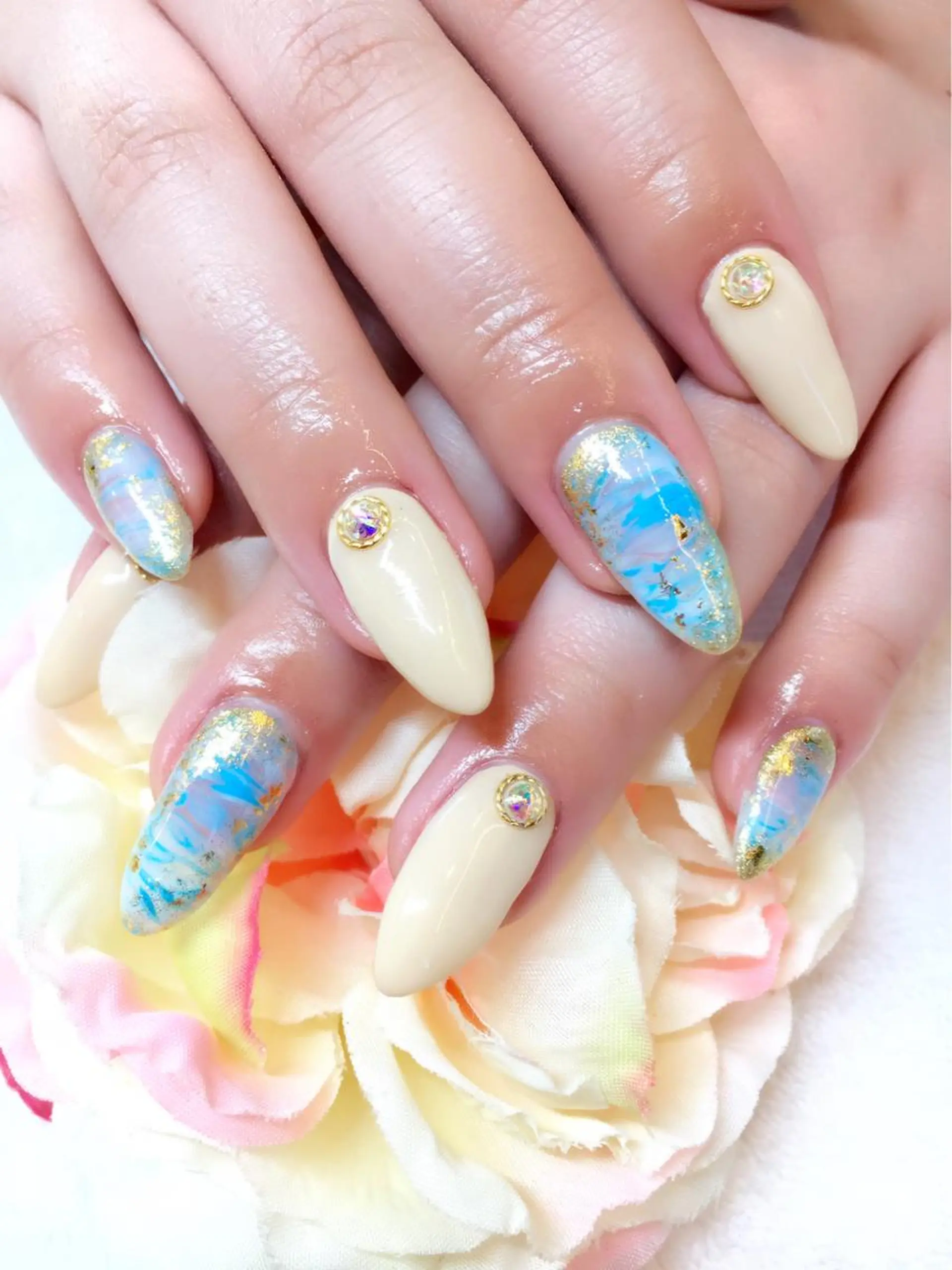 ネイル フットネイル ジェルネイル ミラーネイル パラジェル 春ネイル clover nailのネイルデザイン