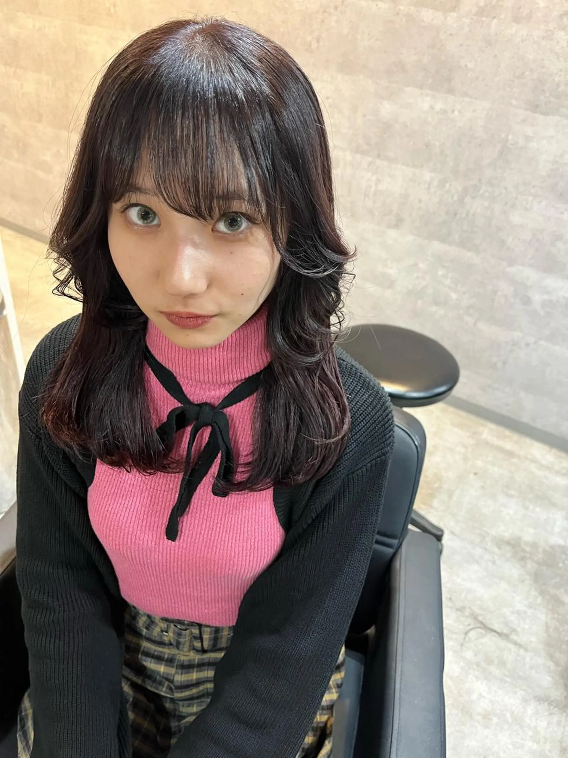 ミディアム カラー メンズ メンズ韓国風 顔周りカット 韓国風ヘア レイヤーカット 小顔カット ダブルカラー 新宿のヘアスタイル