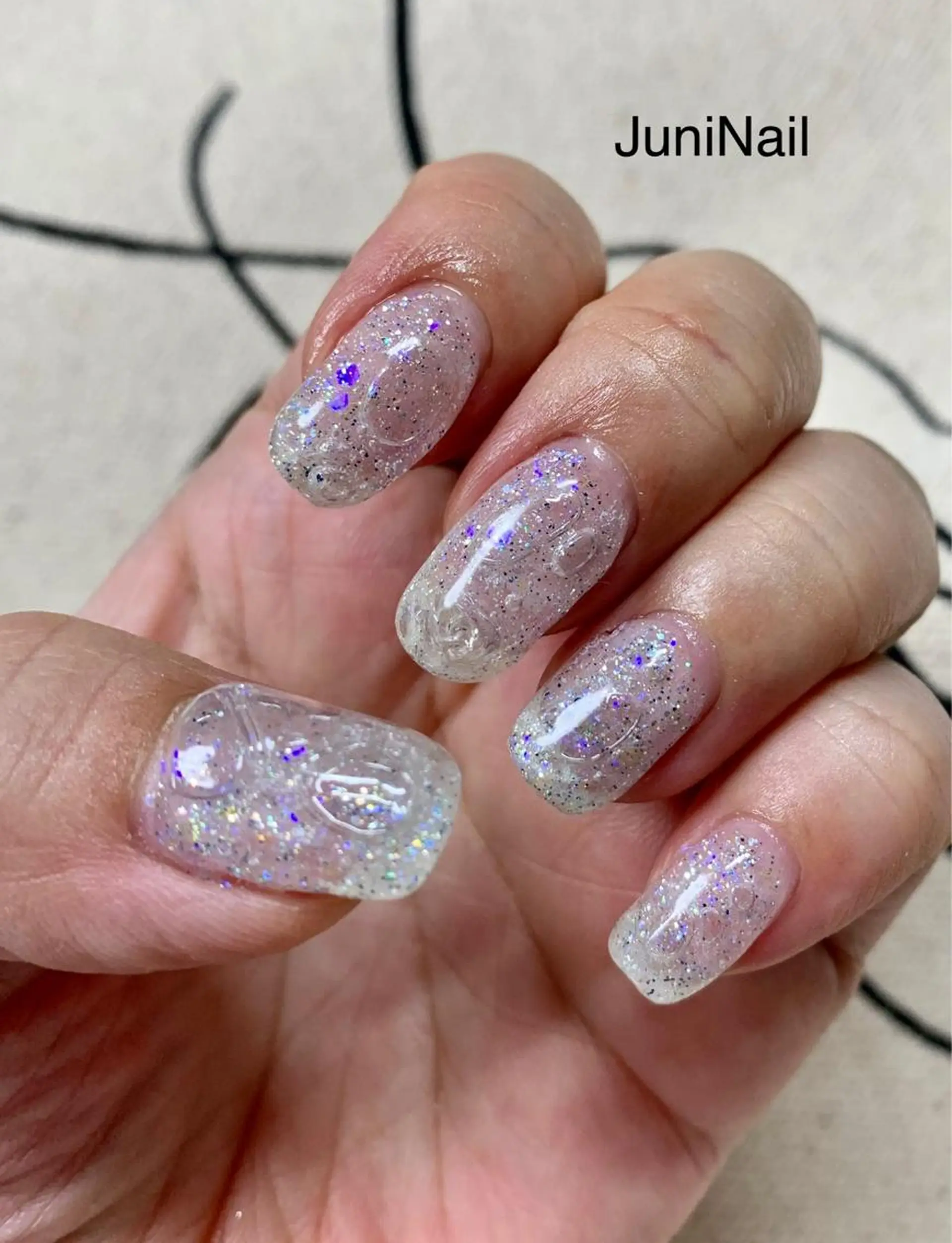 ネイル オーロラネイル クリアネイル 成人式 フラッシュネイル 氷ネイル・うるうるネイル ハンドネイル JuniNail 주니네일🇰🇷suのネイルデザイン