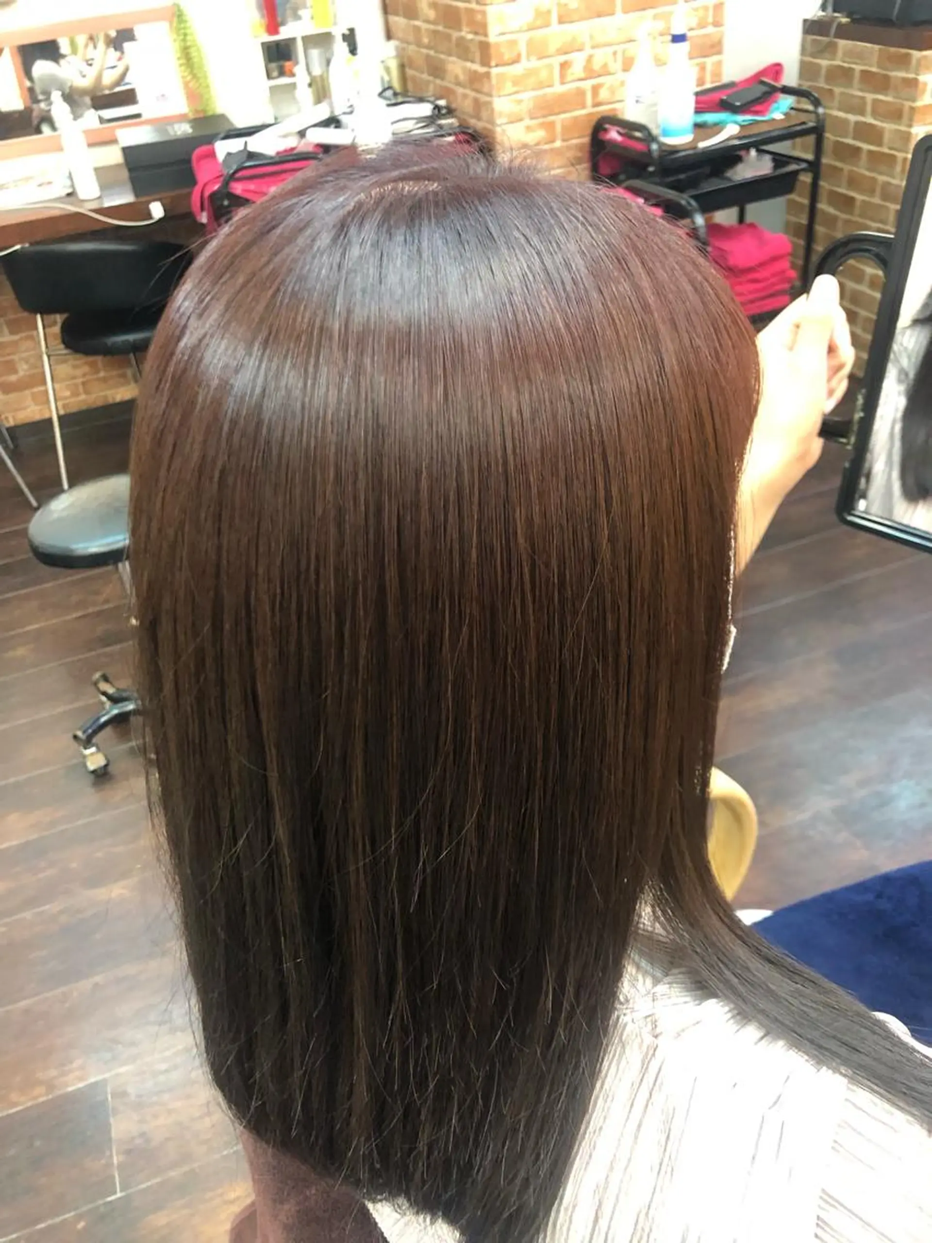 セミロング カラー 桧山 真のヘアスタイル