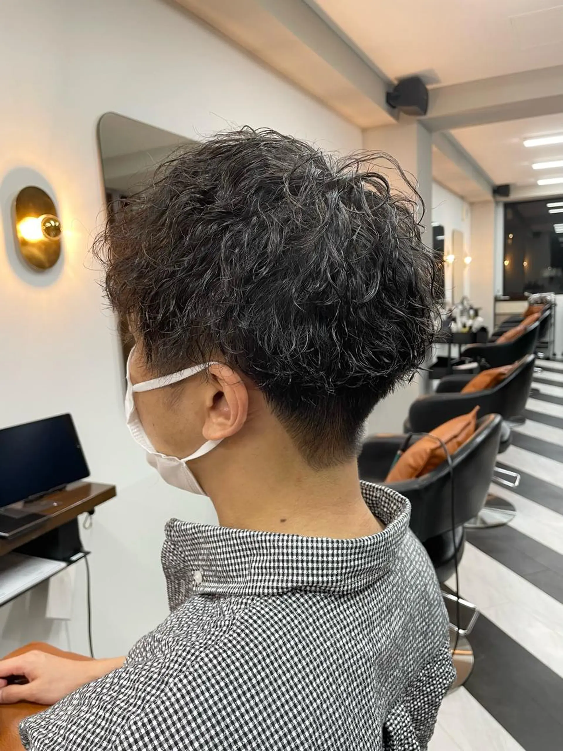 ショート パーマ メンズ 守屋 寿哉のヘアスタイル