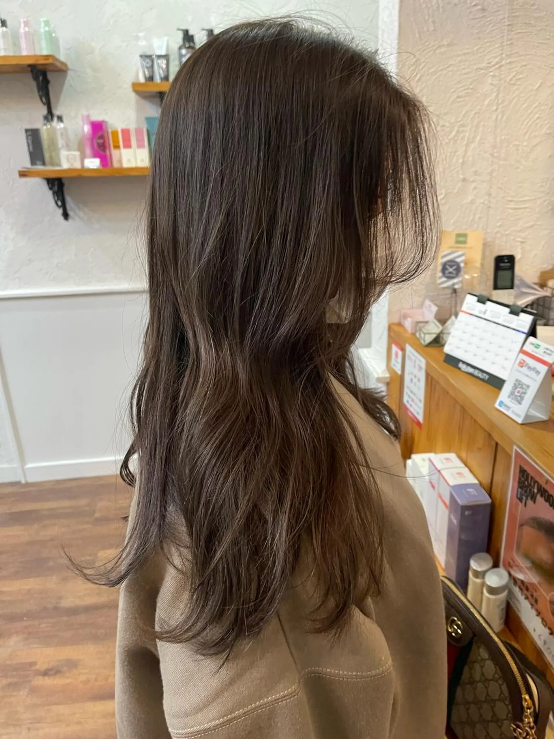 ロング 関根 沙季のヘアスタイル