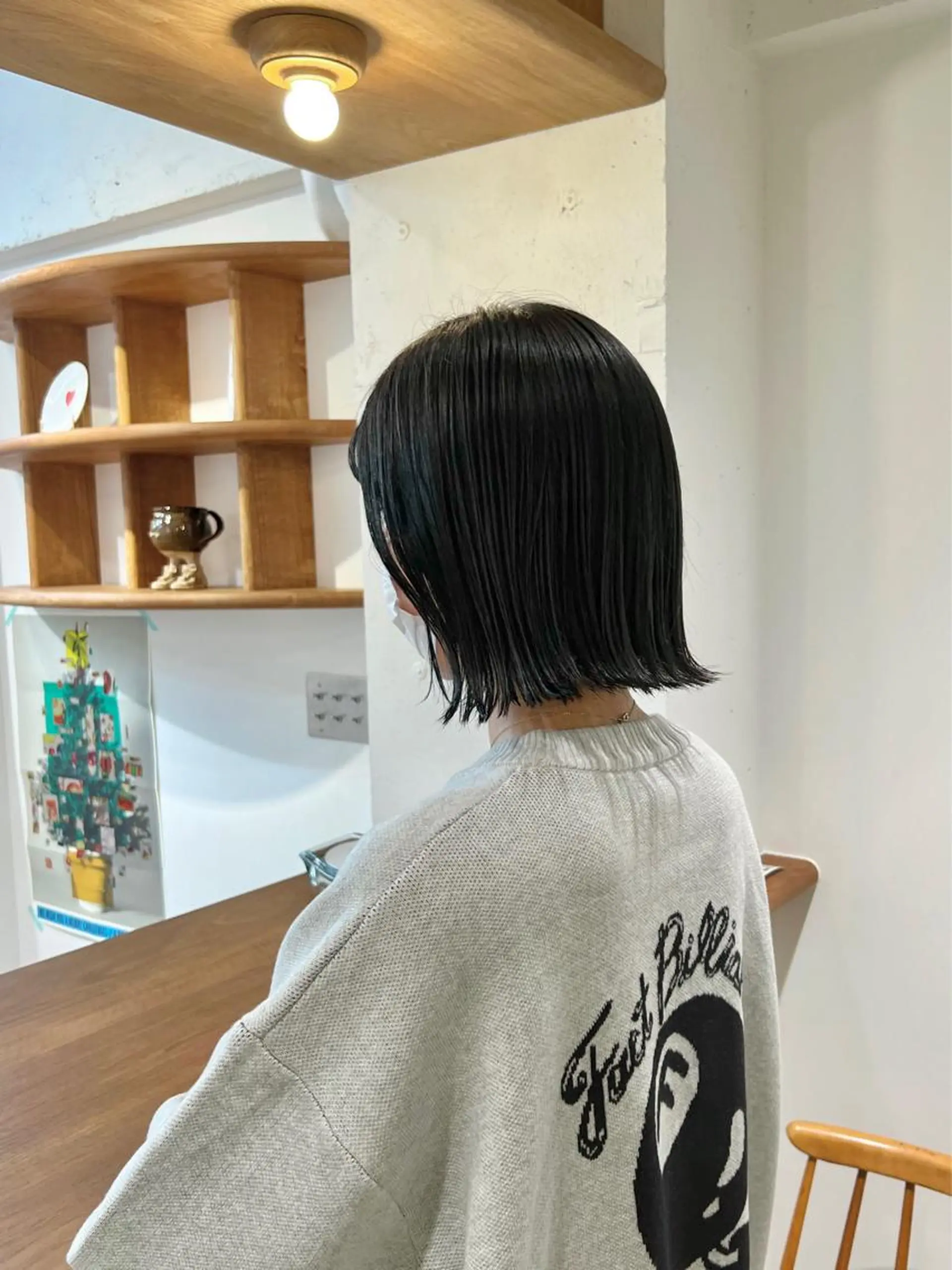 ミディアム カラー 黒髪 ブリーチ ブルーカラー ブラウンカラー イヤリングカラー aiko【艶カラー ・ミニモ年内で終了】のヘアスタイル