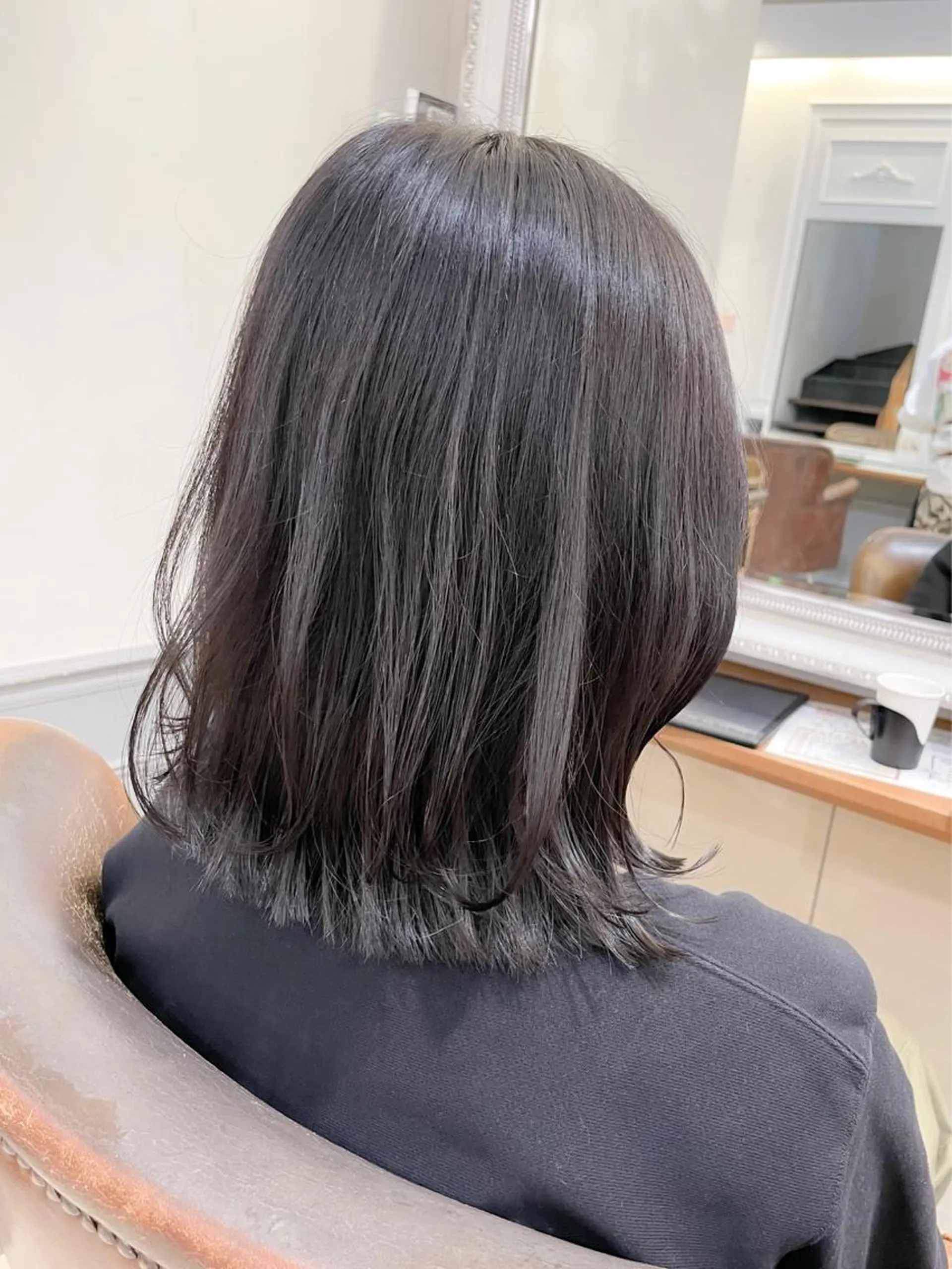 ミディアム カラー ミディアムレイヤー 透明感カラー グレージュ レイヤーカット カット ヘアカラー ✨カラー支持No.1 🧸ワキ カナコ🧸のヘアスタイル