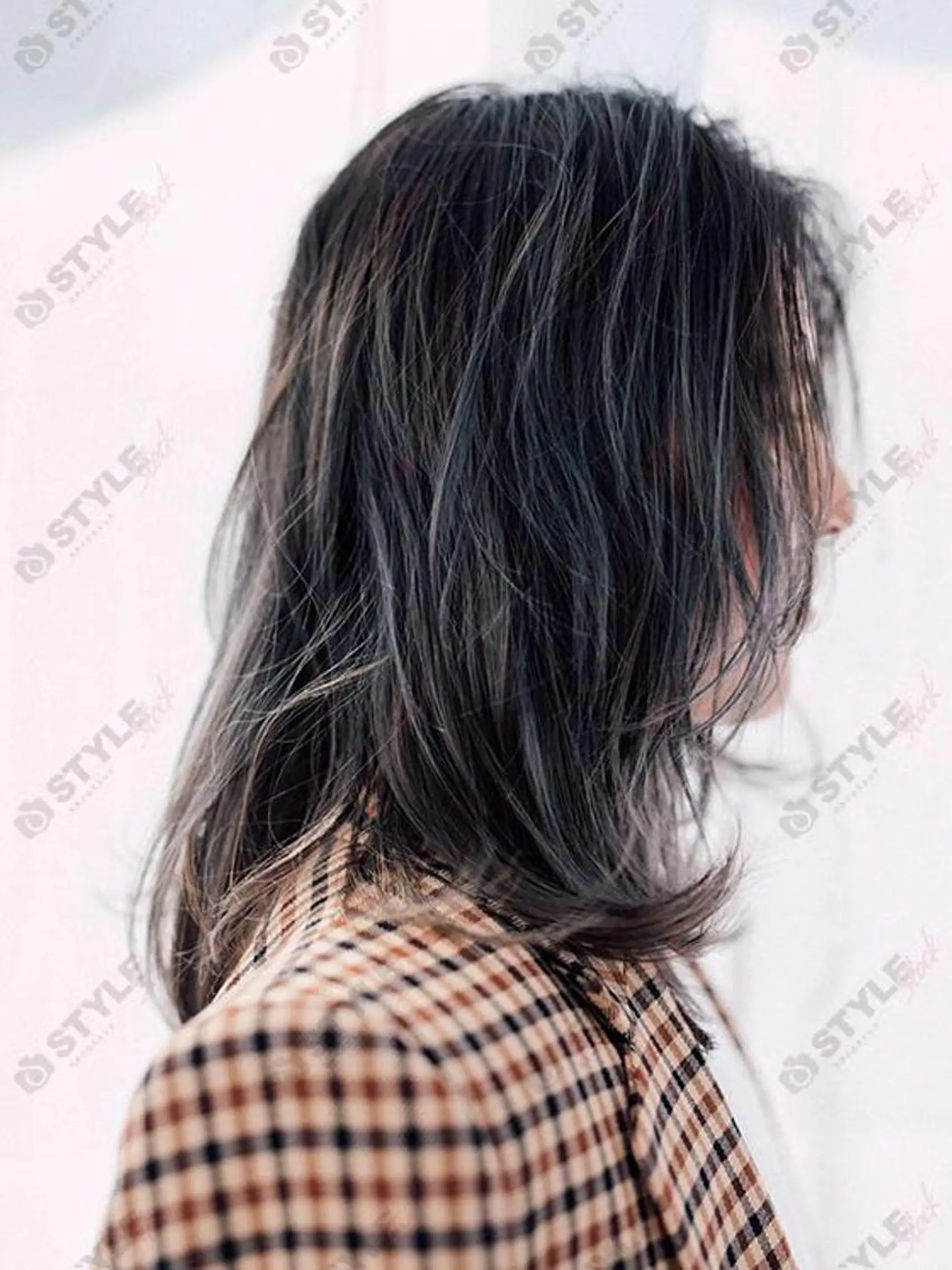 ミディアム カラー 白髪ぼかしハイライト 柳川拓哉のヘアスタイル