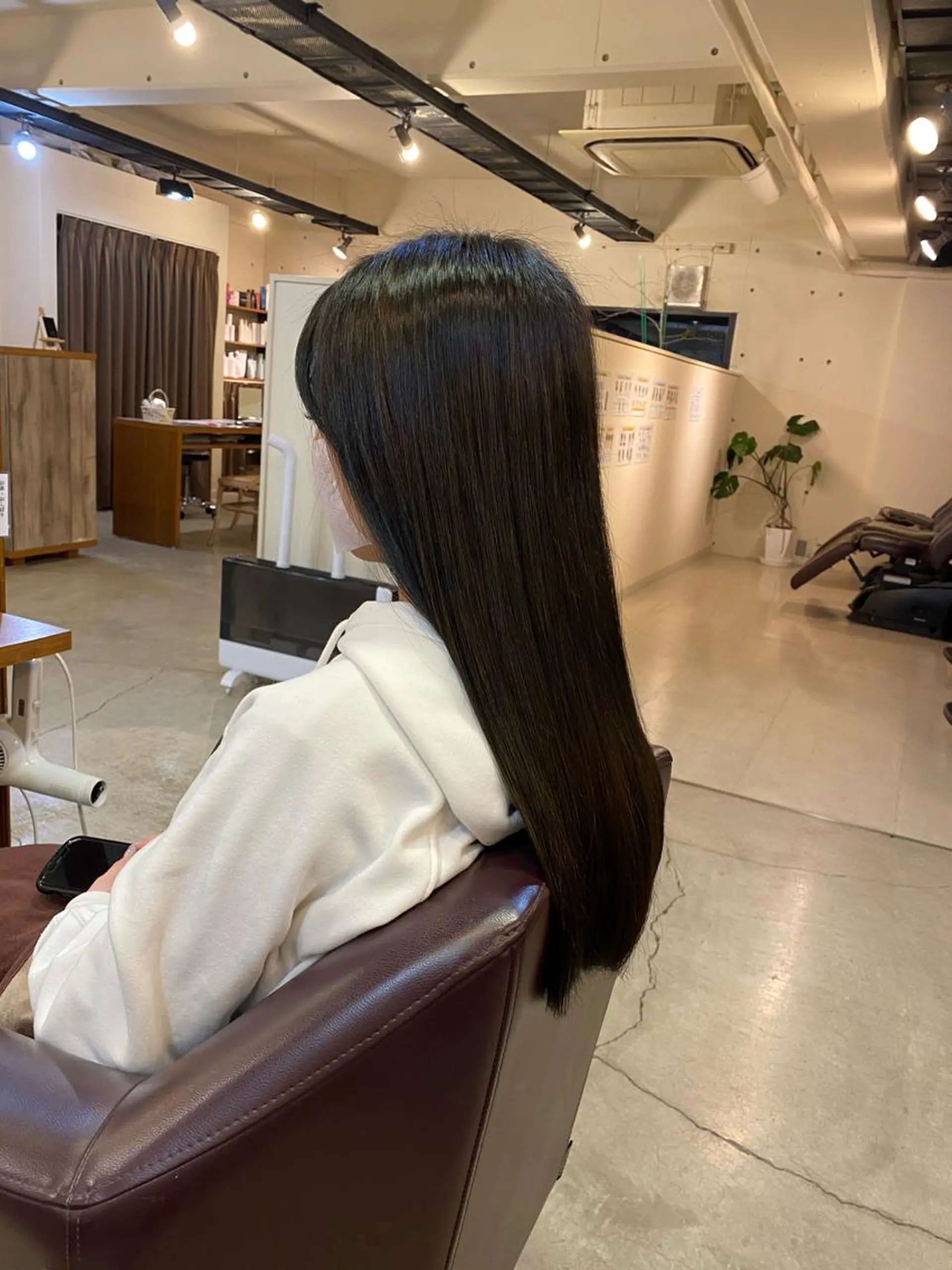 ロング カラー ヘアアレンジ カット 縮毛矯正 SALOWIN京都河原町Suite店所属・外国人風レイヤー/ ハイトーンSHUのヘアスタイル