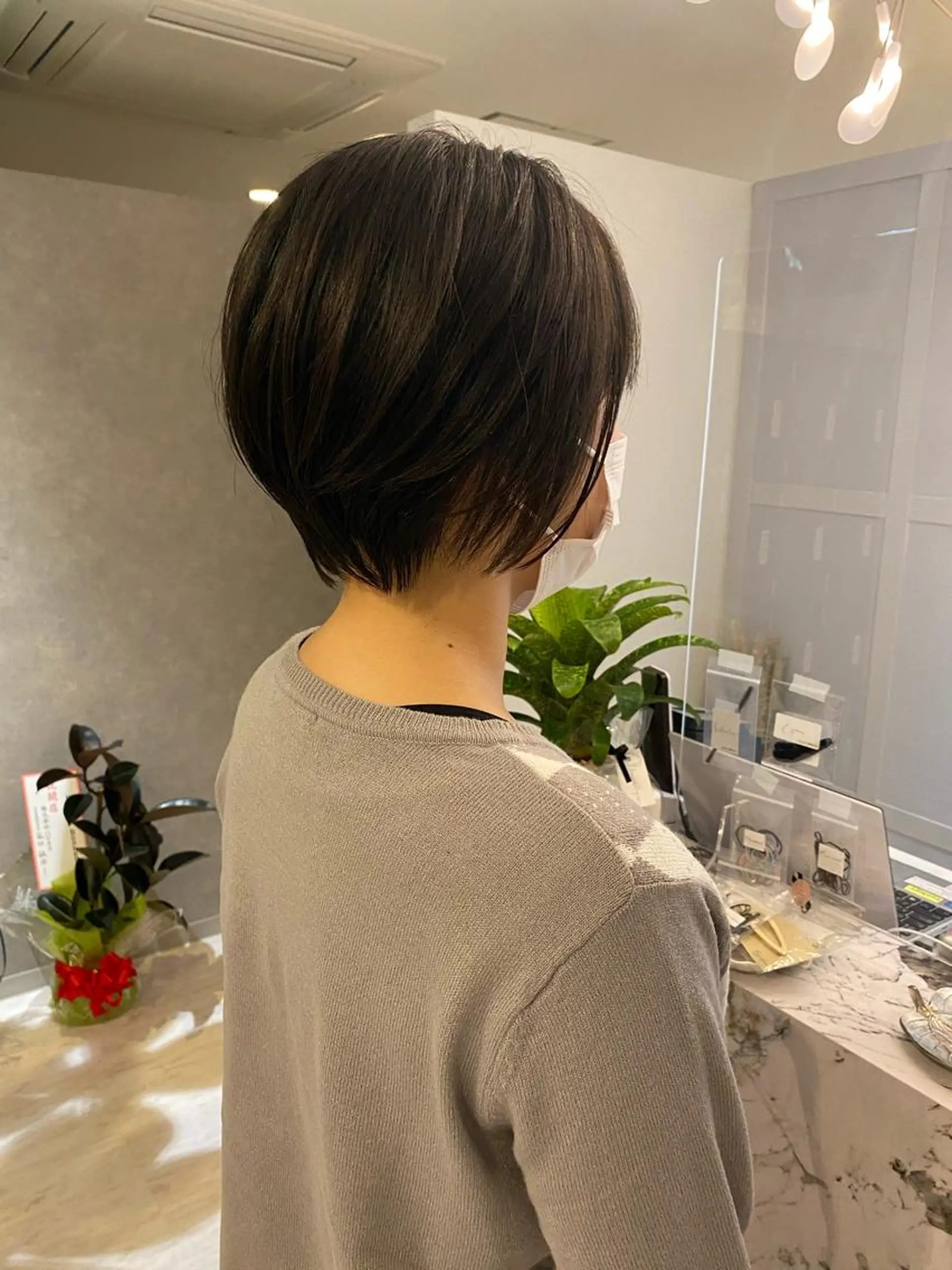 ショート ノンダメージ⭐️ 透明感カラー中田七菜のヘアスタイル
