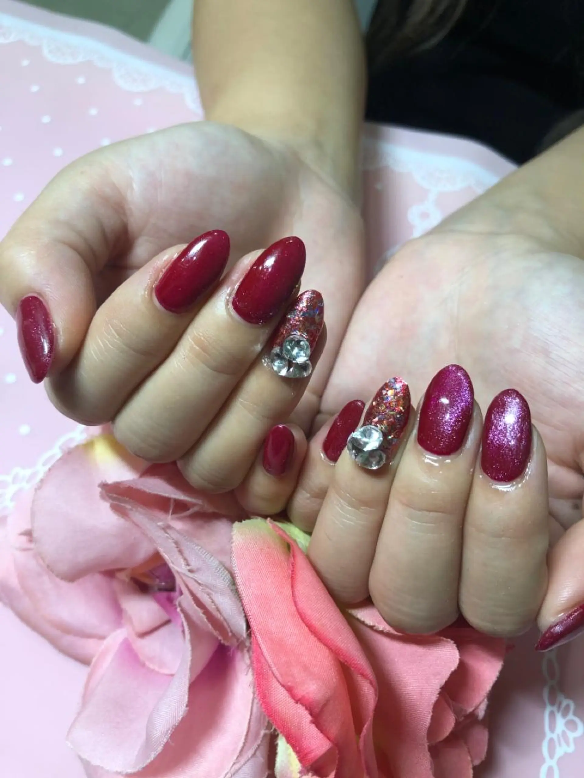 ミディアム ネイル ラメ(グリッター) マグネットネイル ハンドネイル 《LB》ラブリエ Nail&eyeのマツエク・マツパデザイン