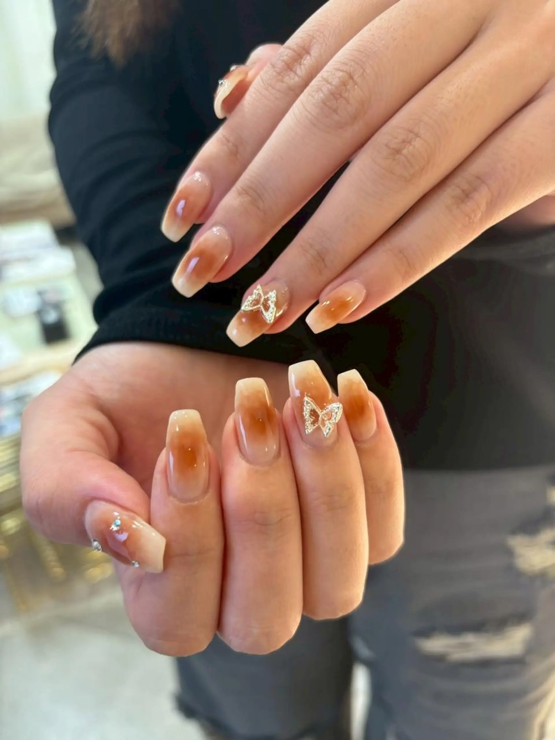 ネイル ハンドネイル whitepaper 🎀airiのネイルデザイン