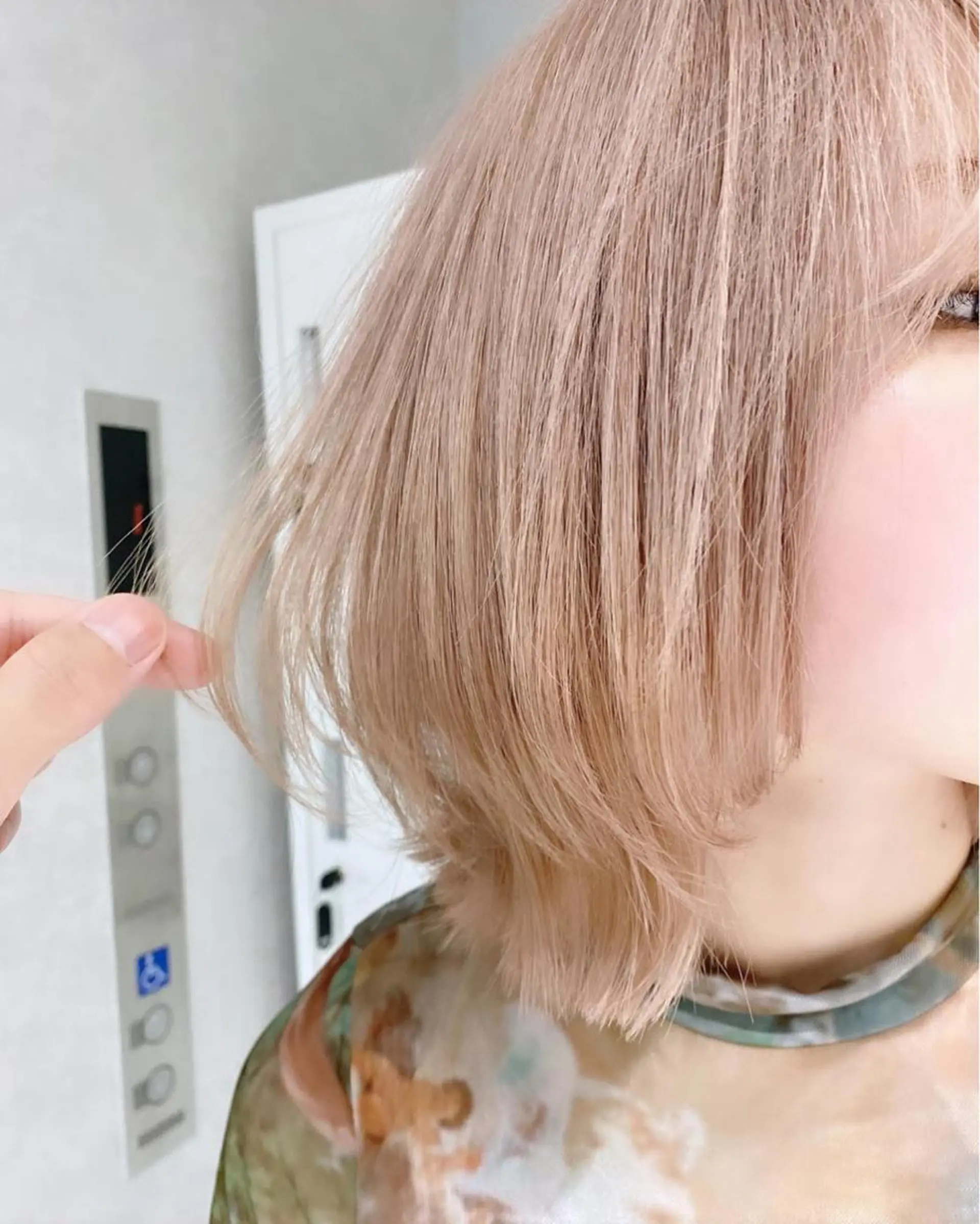 ショート カラー ブリーチ 加藤 利基のヘアスタイル