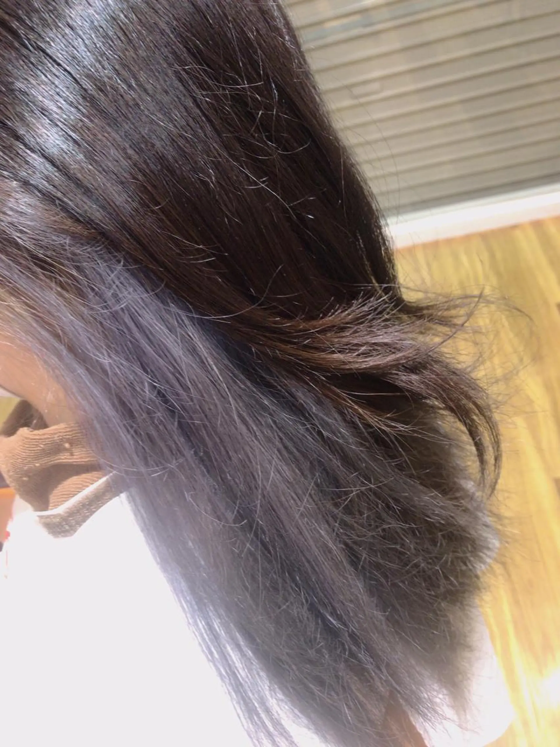 ミディアム カラー アッシュ インナーカラー シルバー シルバーアッシュ SEA BELLE YASUのヘアスタイル