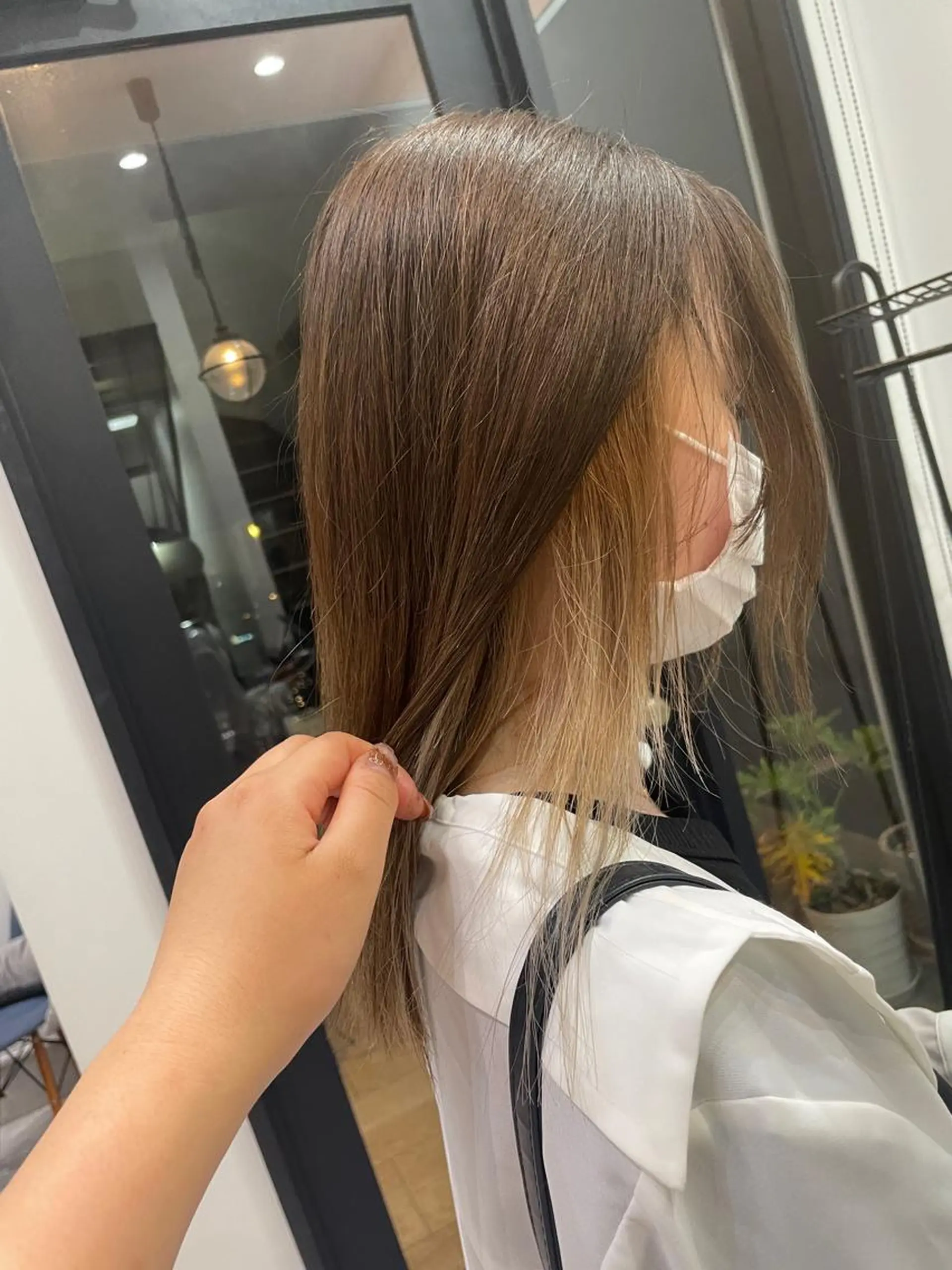 カラー 河野 いずみのヘアスタイル