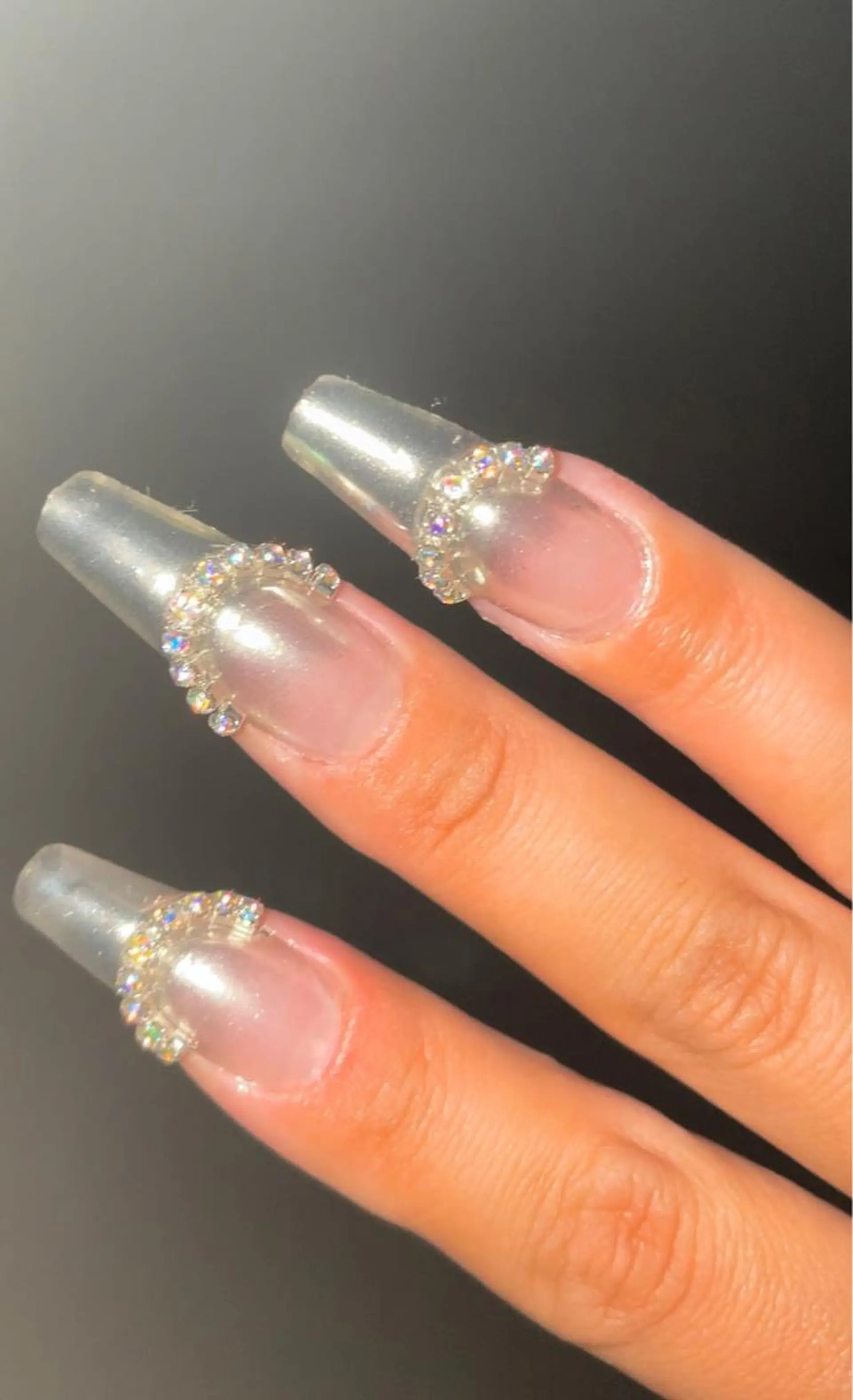 ネイル フレンチネイル 氷ネイル・うるうるネイル キラキラネイル ミラーネイル シルバー Ri-e's nailのネイルデザイン