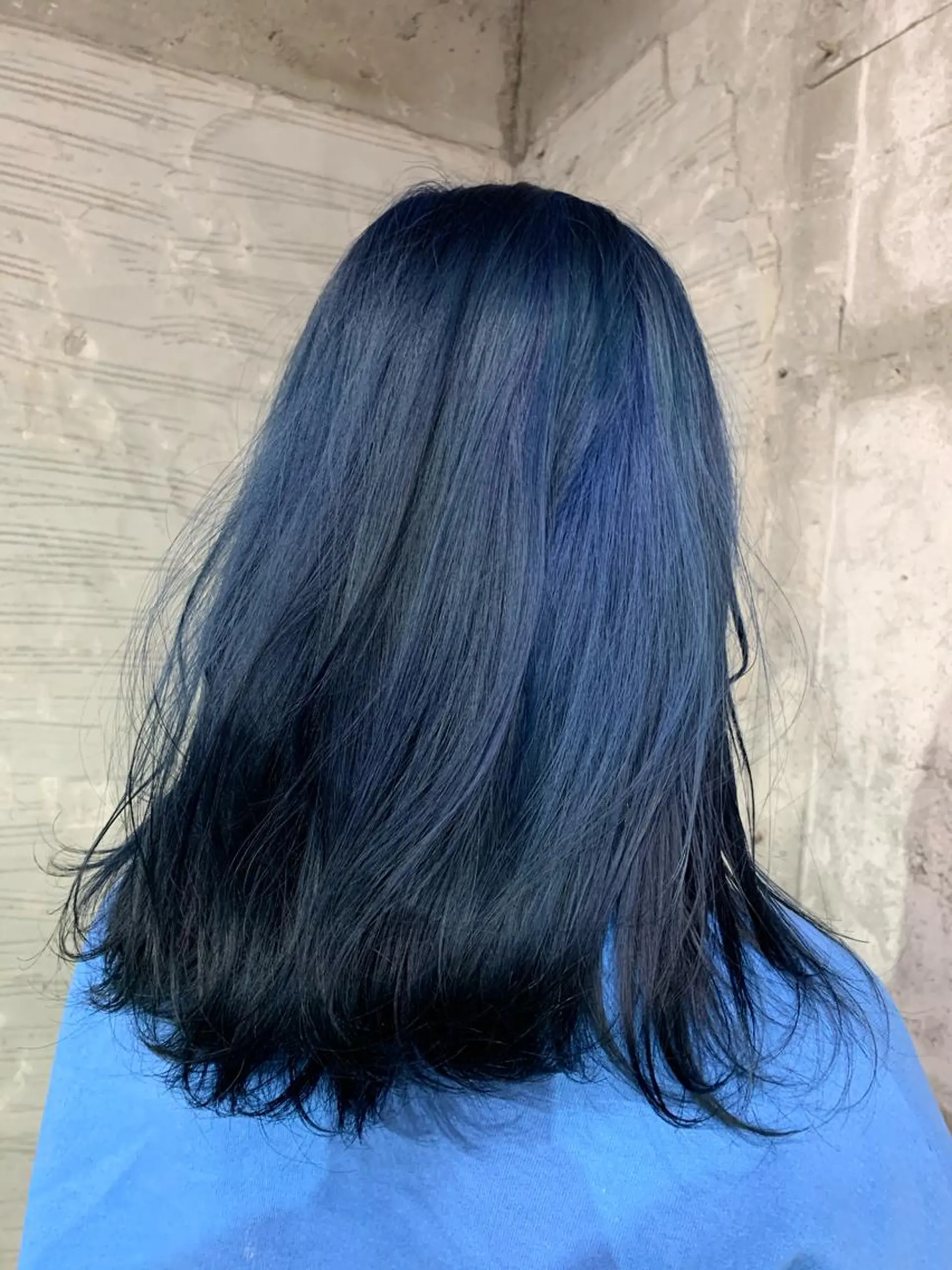 セミロング カラー 花巻 真晃のヘアスタイル