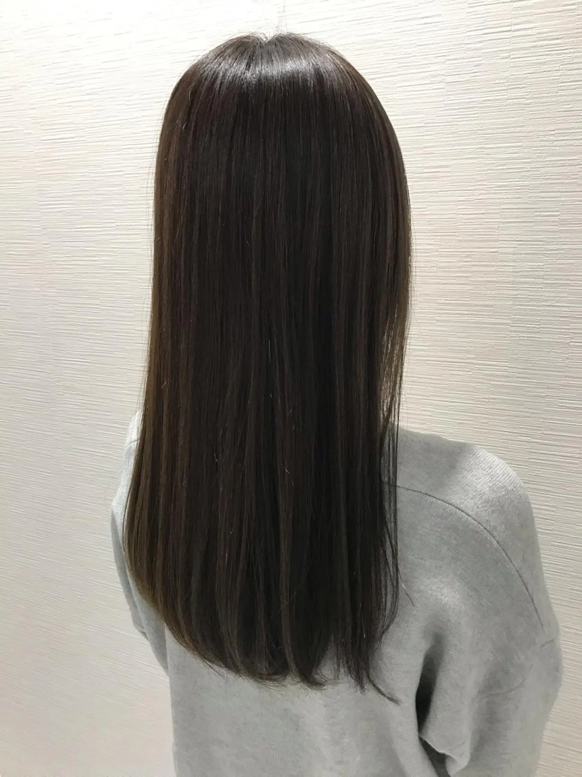 ロング カラー ブリーチ ブラウンカラー グレージュ ブリーチなしカラー 【東北メンズヘア1 位受賞🥇】本間祐太のヘアスタイル