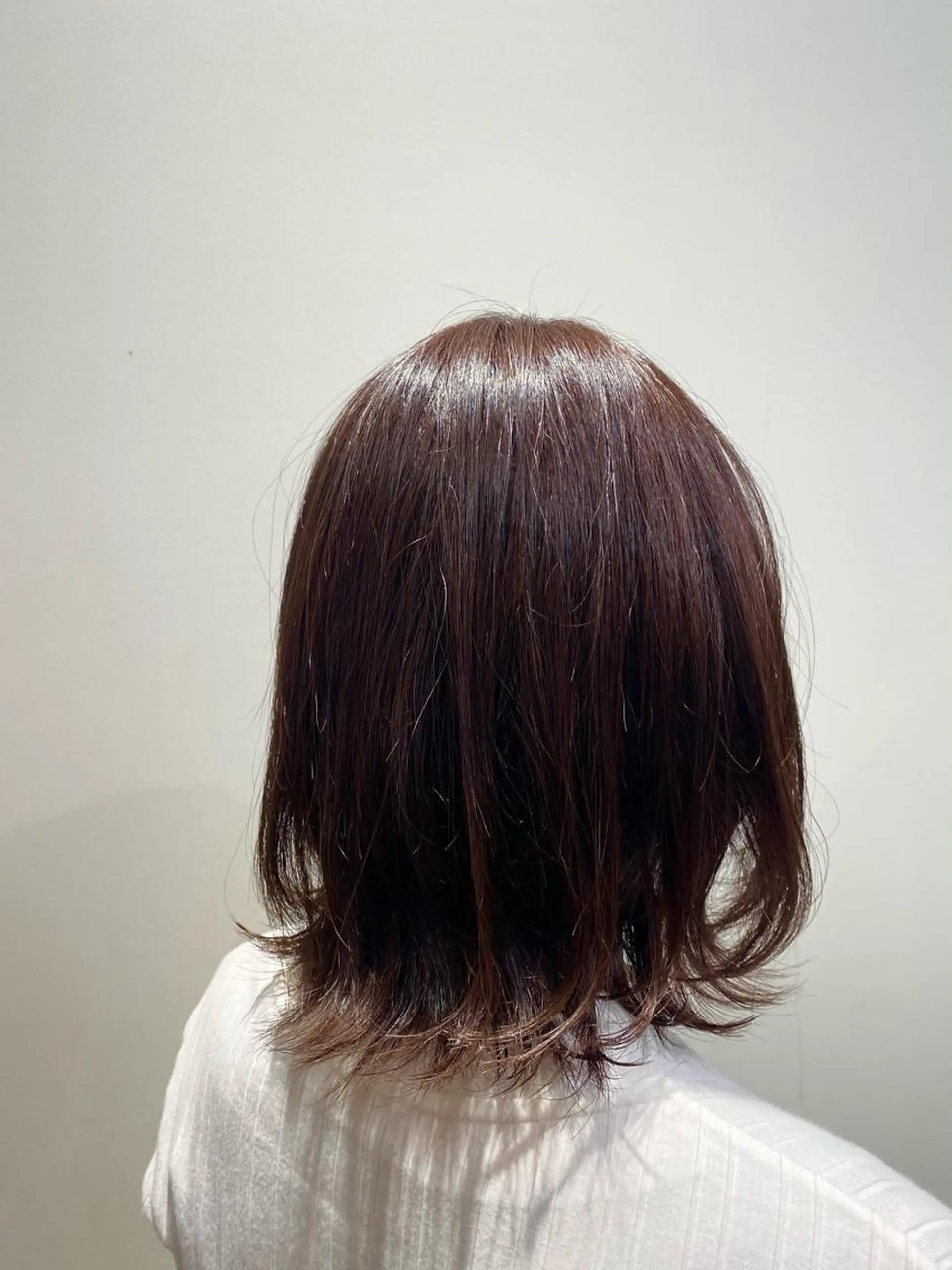 ミディアム 福田 里央のヘアスタイル