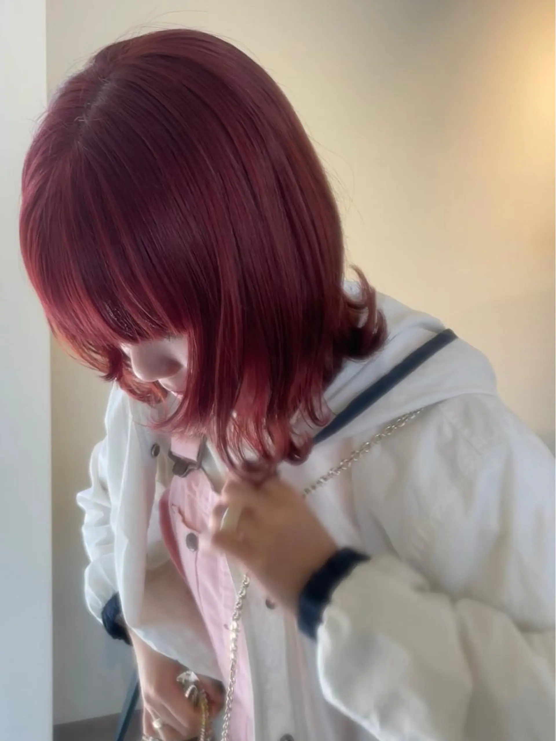 カラー ブリーチ 若月 あやかのヘアスタイル