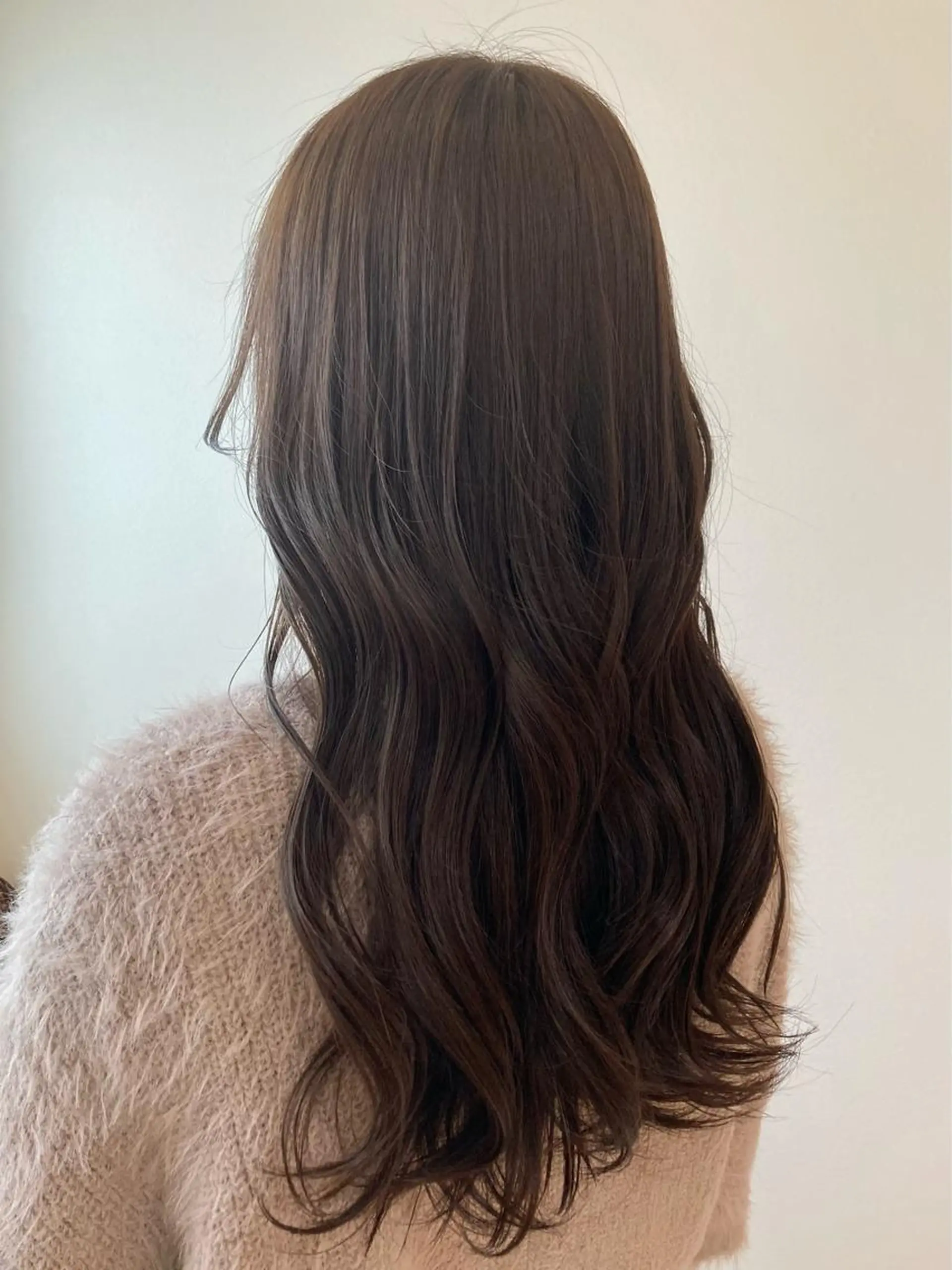 ロング カット ヘアカラー トリートメント ユウキ .のヘアスタイル