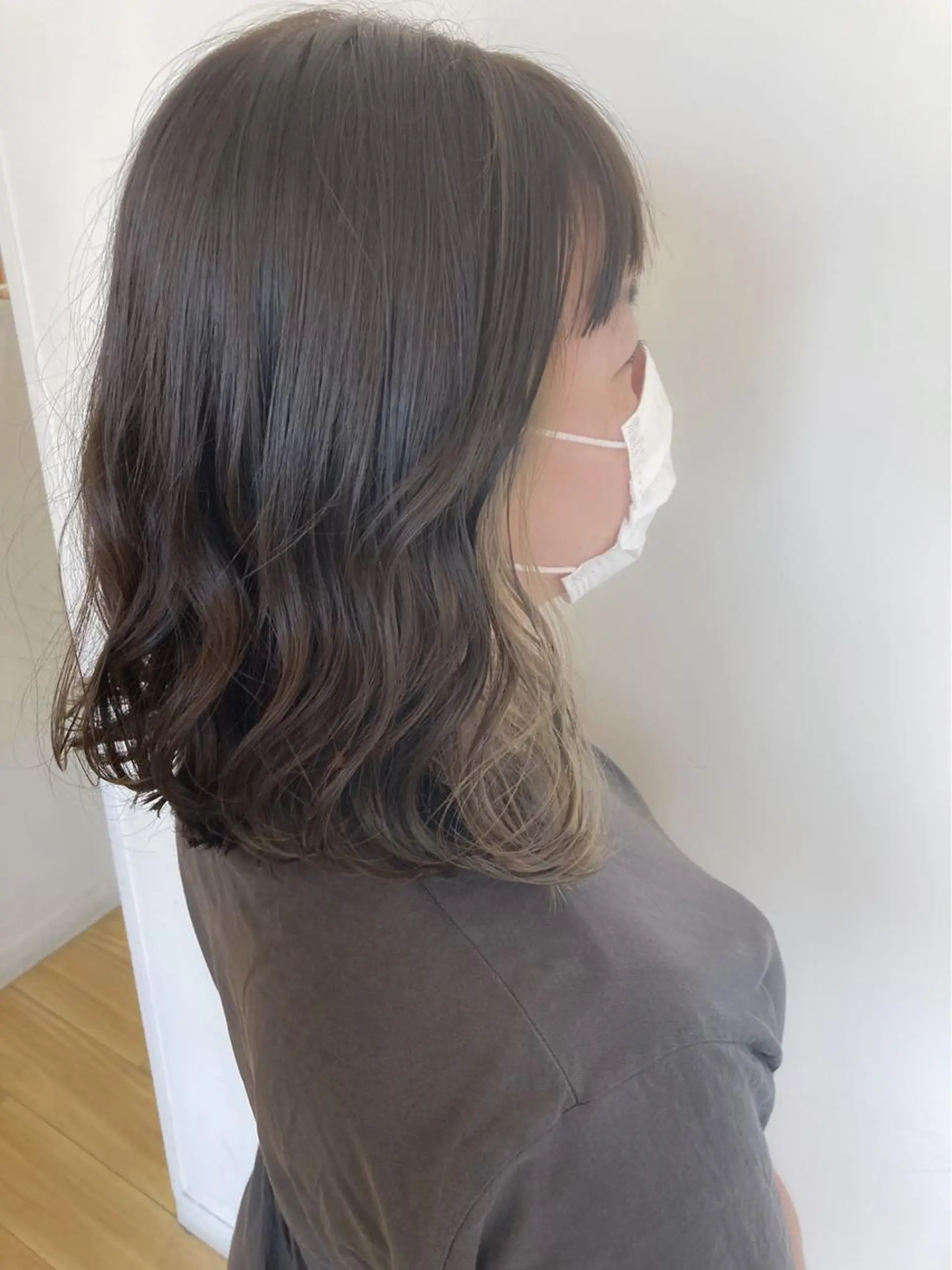 ミディアム カラー ブリーチ イヤリングカラー ペッツ本店 スタイリスト増田ゆきのヘアスタイル