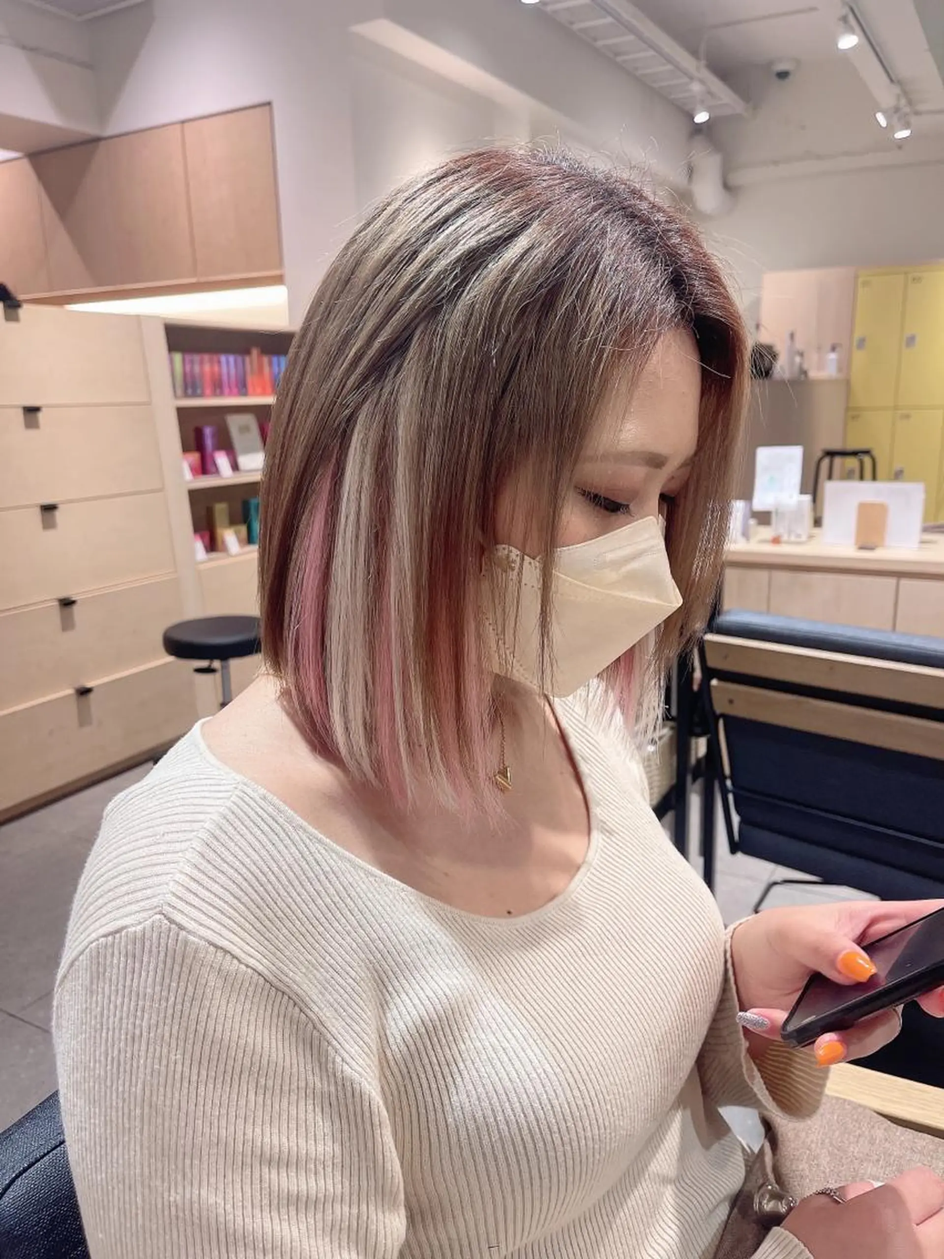 ミディアム カラー インナーカラー ピンクカラー エクステ ヘアカラー エクステ Le'a渋谷所属・インナーエクステ渋谷 🦋KAJIのヘアスタイル