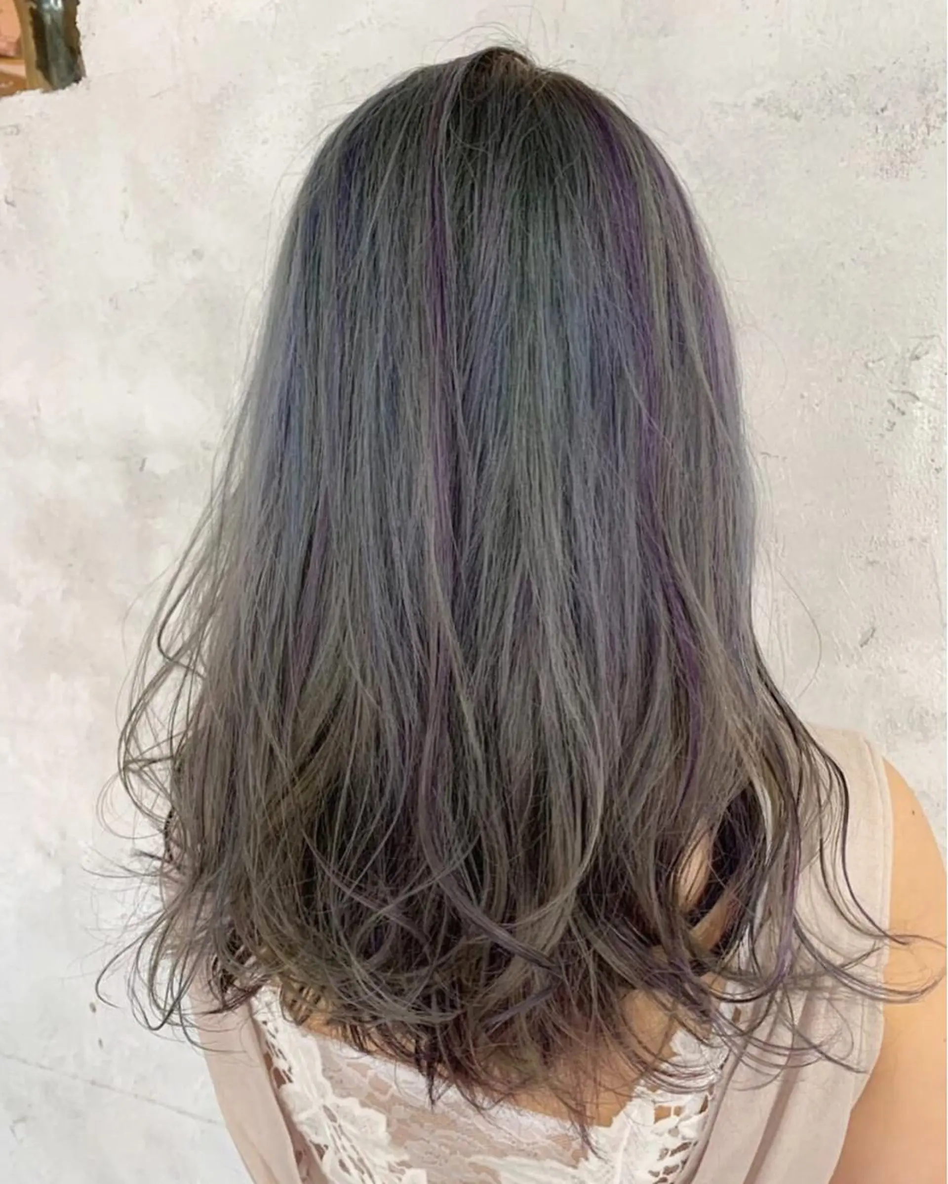 セミロング カラー ヘアアレンジ ユニコーンカラー ヘアカラー トリートメント 遠藤 拓馬のヘアスタイル