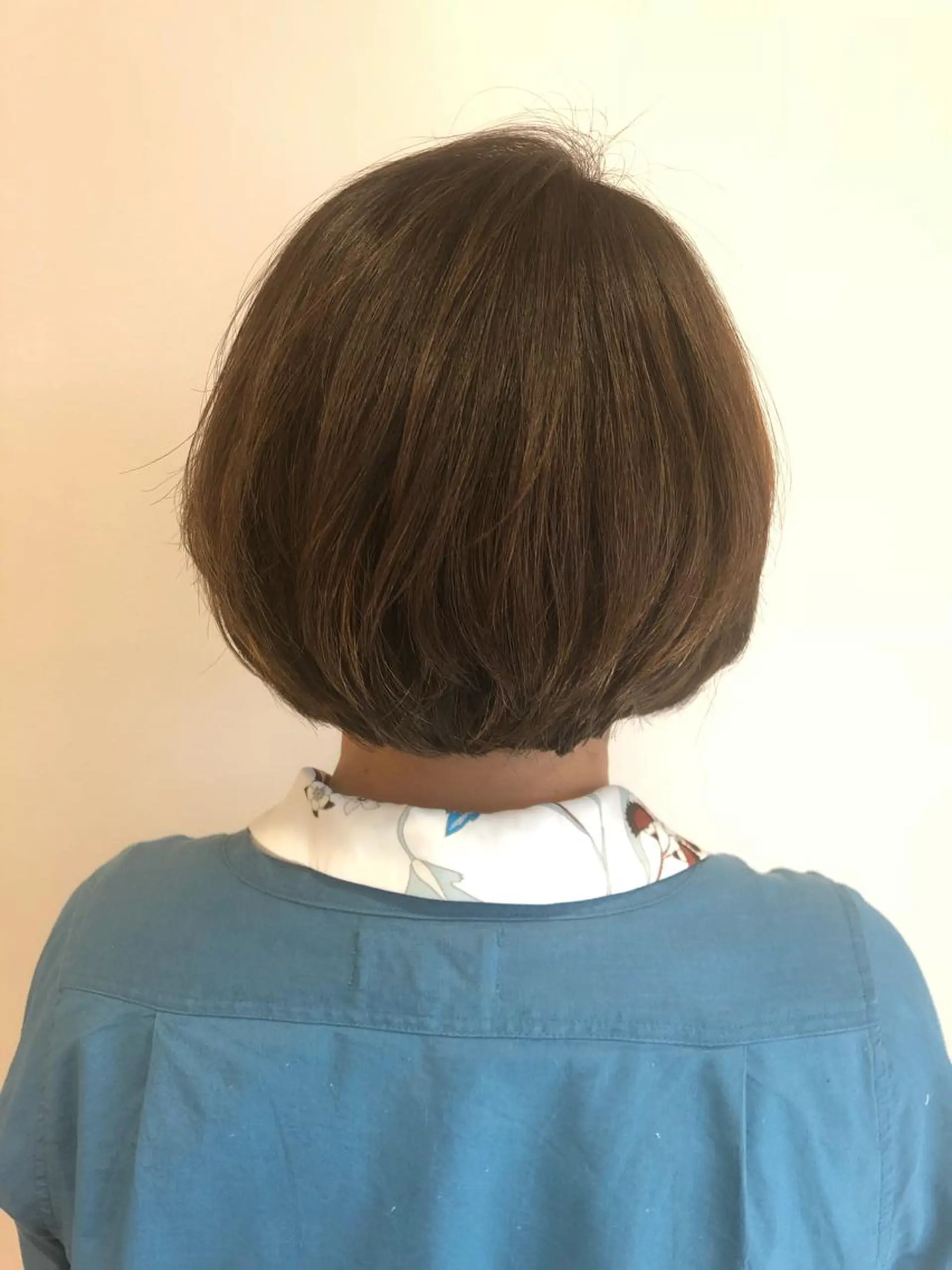 ショート ボブ ハイライト カット ヘッドスパ 松佐 ゆかりのヘアスタイル