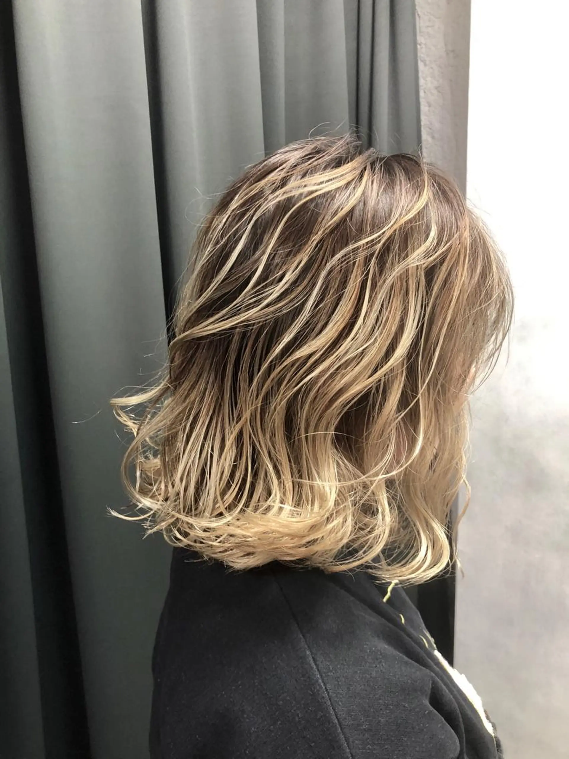 ミディアム カラー バレイヤージュ ブリーチ ケアブリーチ ダブルカラー ハイライトカラー welring hair salon所属・welring hair salonのヘアスタイル