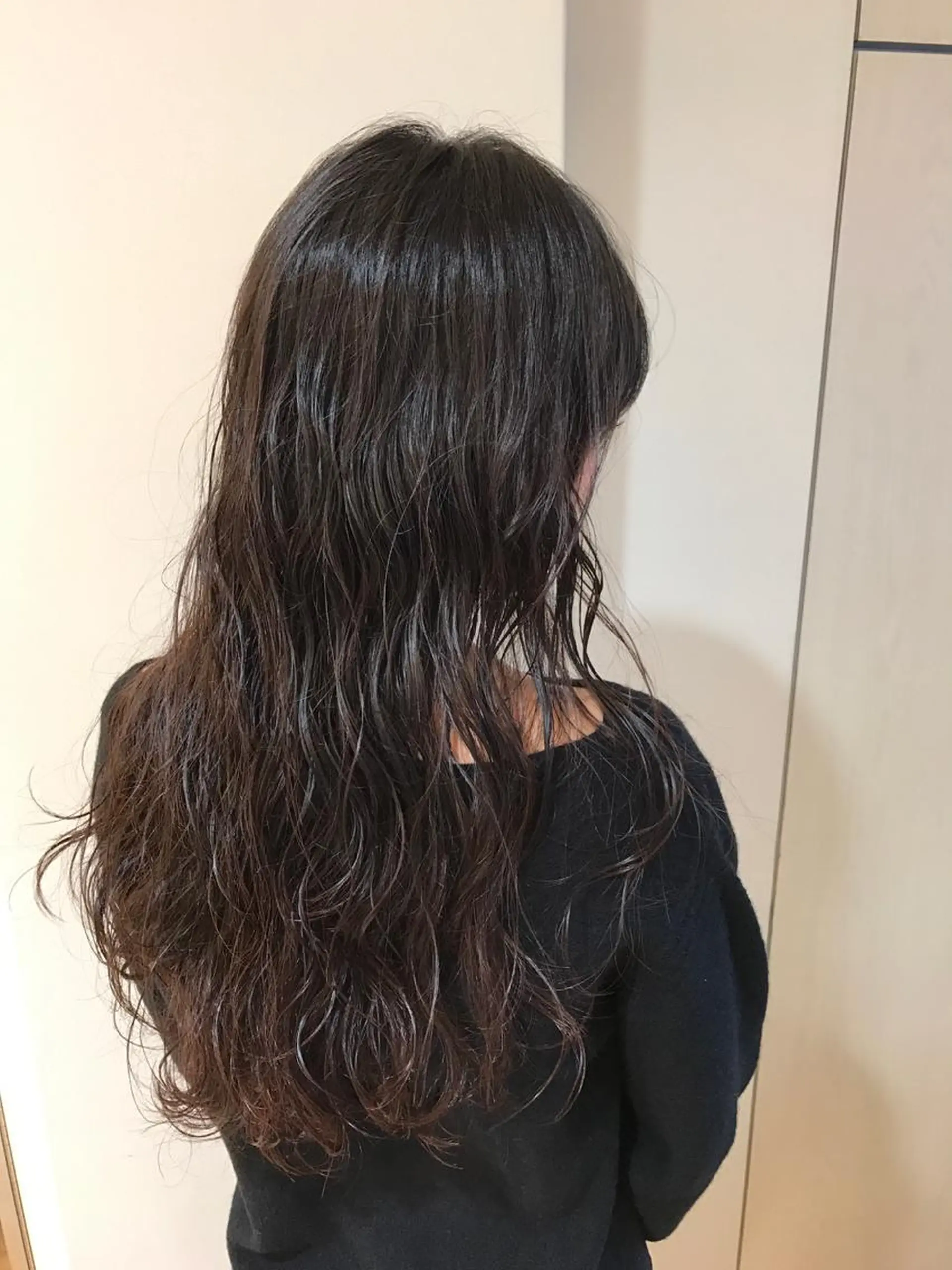 セミロング ロング パーマ ロング ReMix 新宿店所属・タジマ ヤスヒサのヘアスタイル