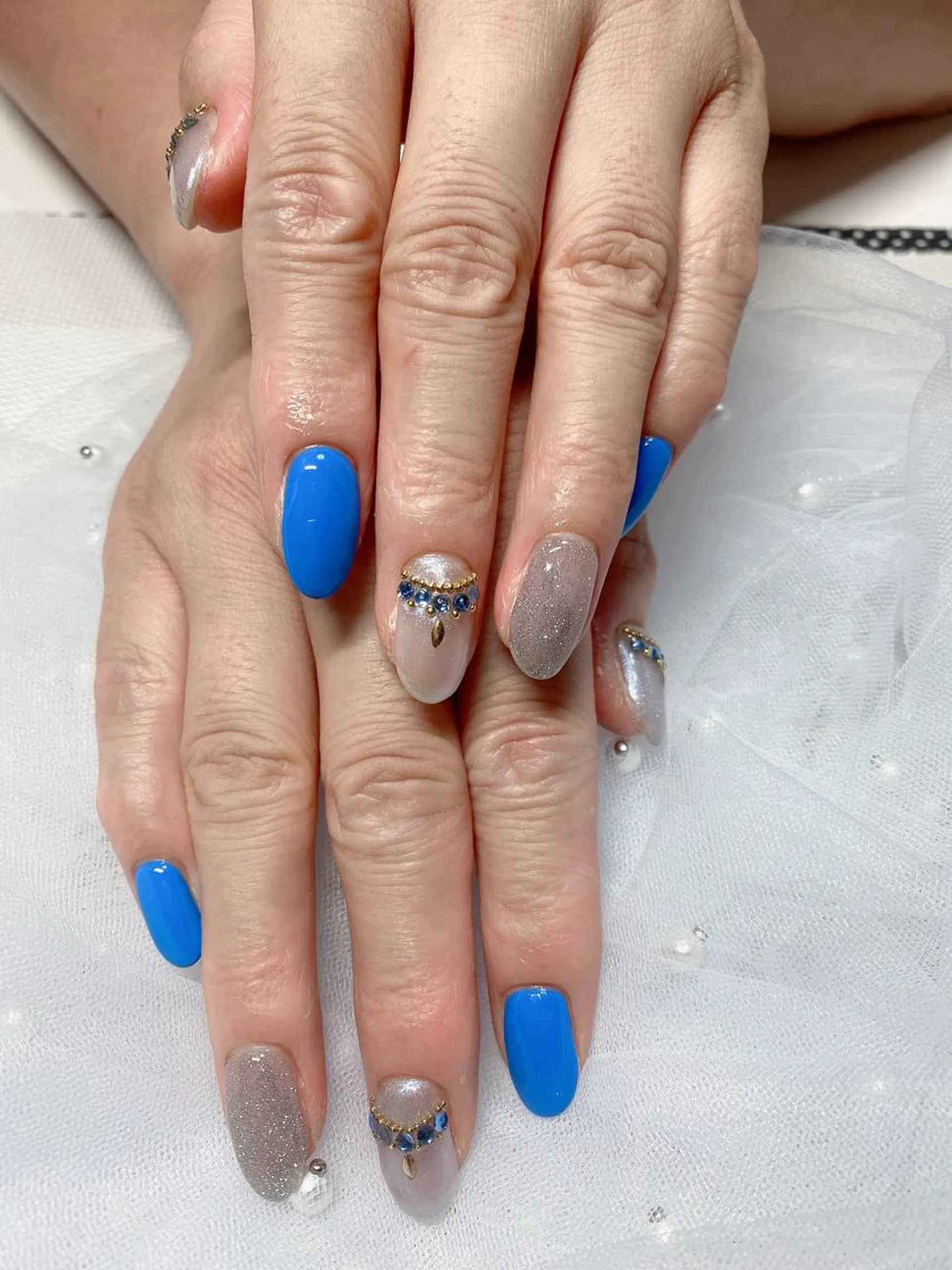 ネイル アートネイル キラキラネイル 持ち込み ストーンネイル Jasmine nailsalon所属・ジャスミン ネイルサロンのネイルデザイン