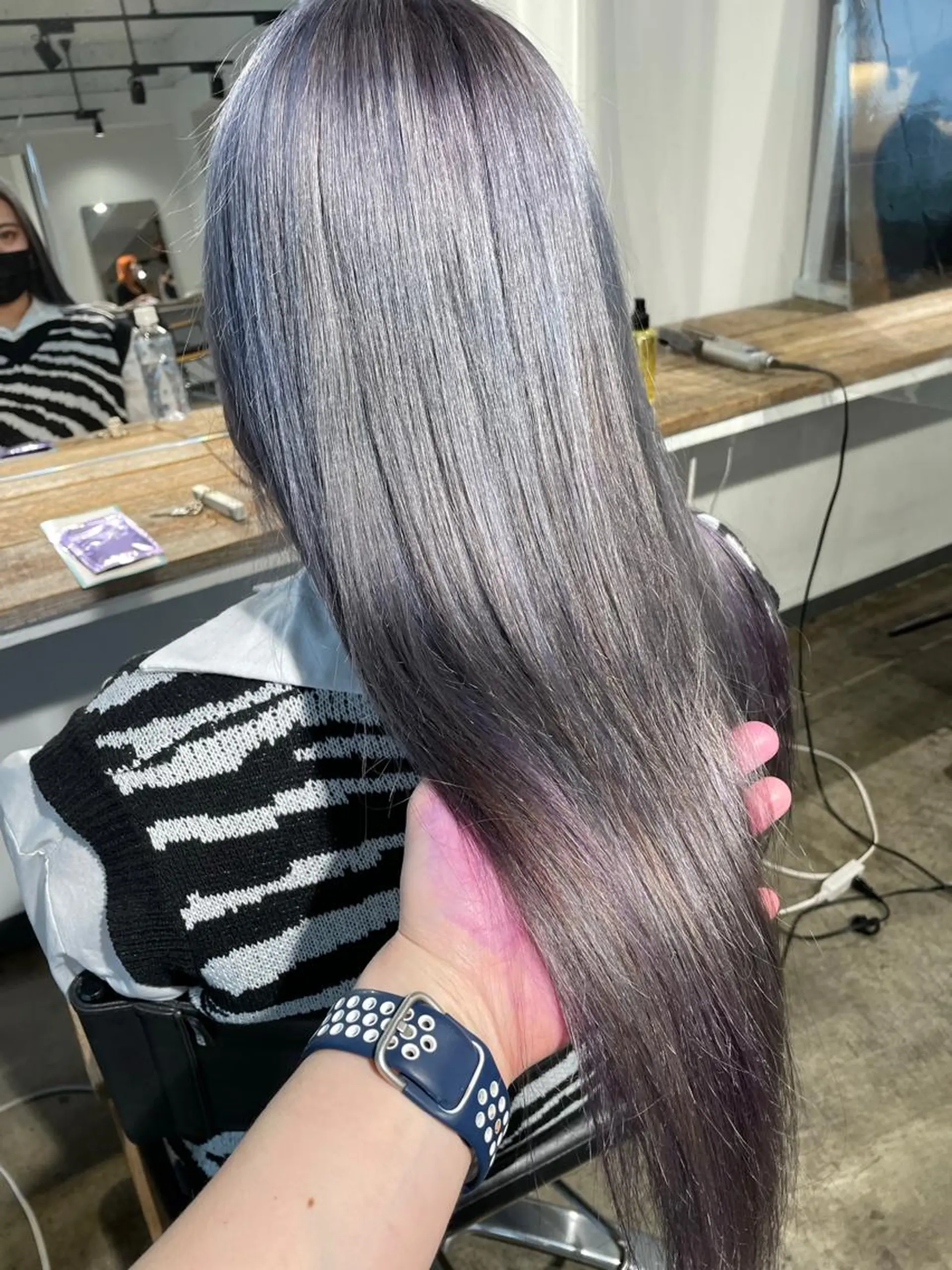 ロング カラー シルバー ロング ヘアカラー トリートメント ハイトーン/レイヤー /ケアブリーチ石川治のヘアスタイル