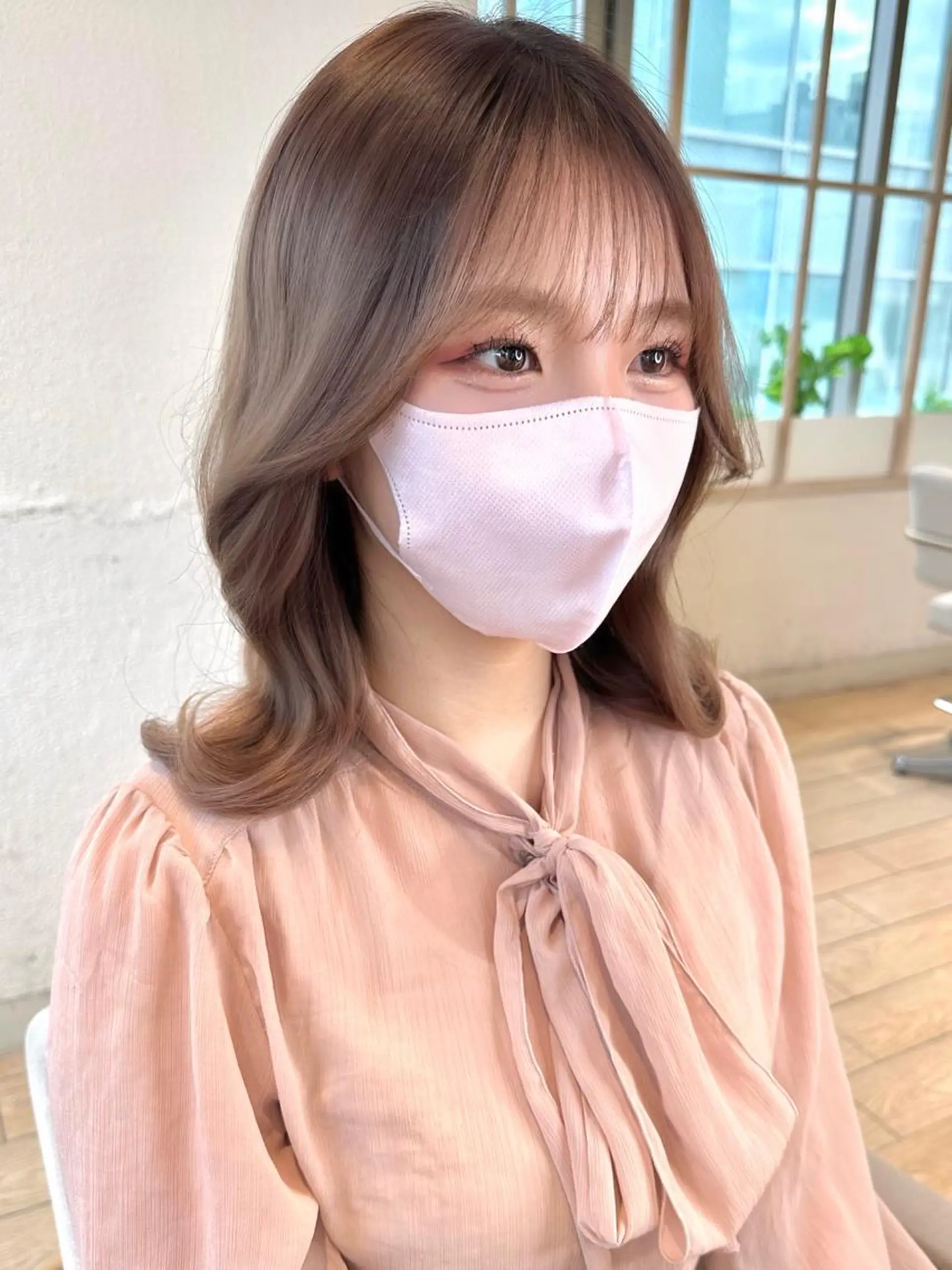 ミディアム カラー くびれヘア 韓国風ヘア 小顔カット カット トリートメント 市原 大翼のヘアスタイル