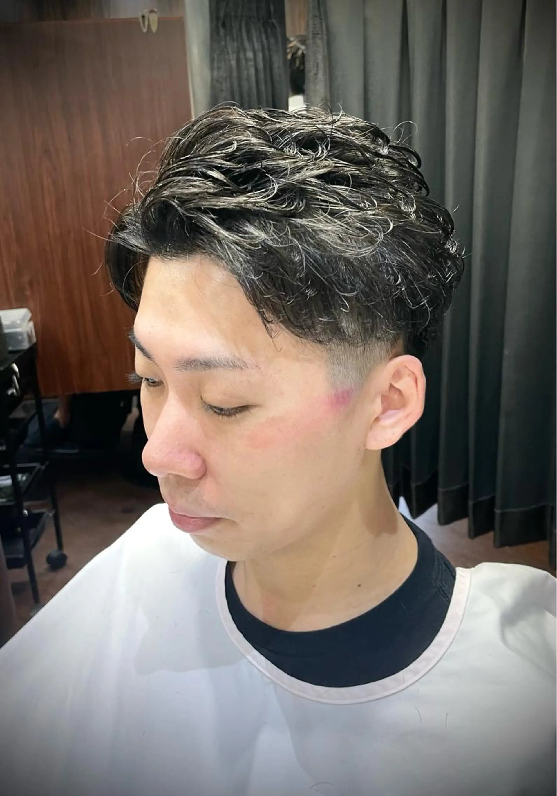 ショート パーマ 浅見 天翔のヘアスタイル