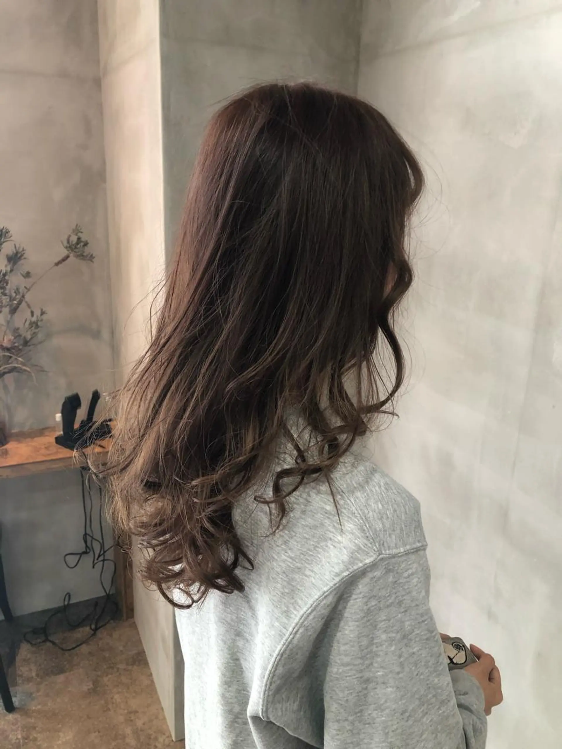 ロング LAFIKA所属・K Kenのヘアスタイル