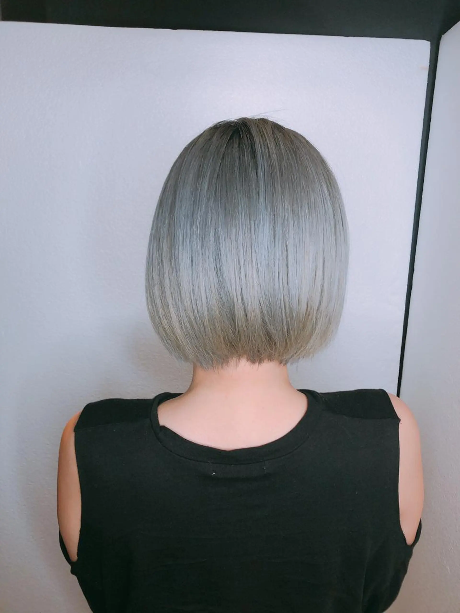 ショート カラー TWIN【トゥイン】所属・👑似合わせレイヤー が好評👑佐久田のヘアスタイル